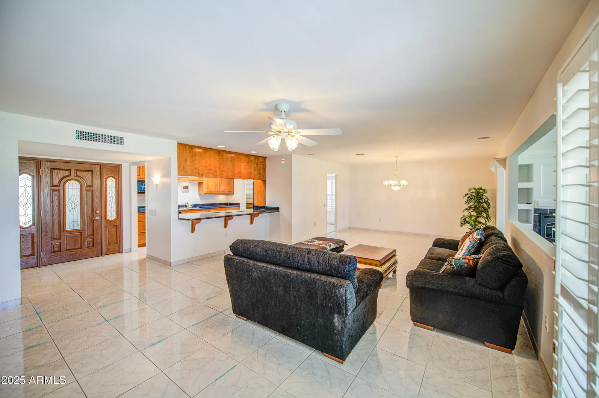 Property Slideshow image 8 of 34 | 9874 w highwood ct, Sun City, AZ, 85373