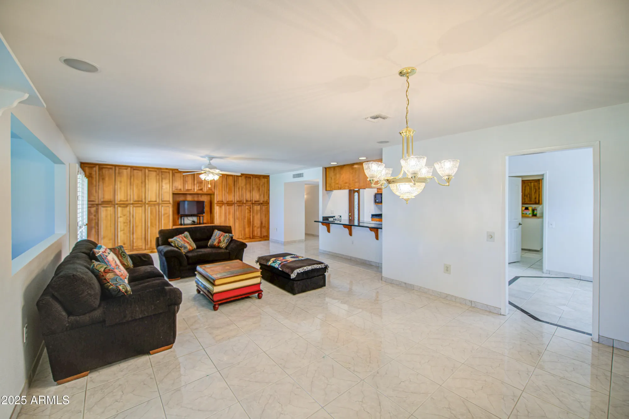 Property Slideshow image 14 of 34 | 9874 w highwood ct, Sun City, AZ, 85373