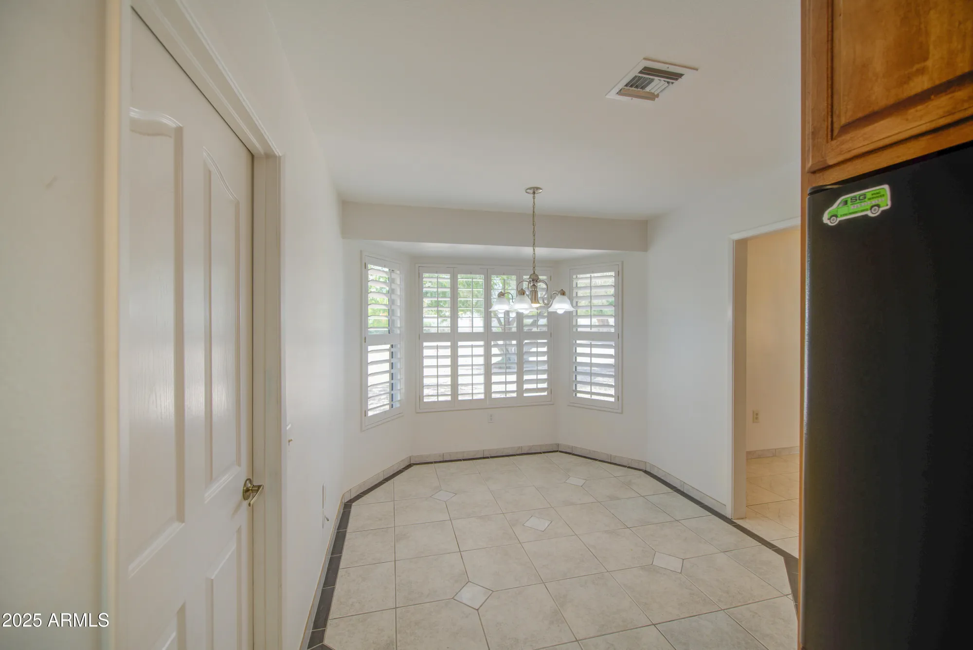 Property Slideshow image 16 of 34 | 9874 w highwood ct, Sun City, AZ, 85373