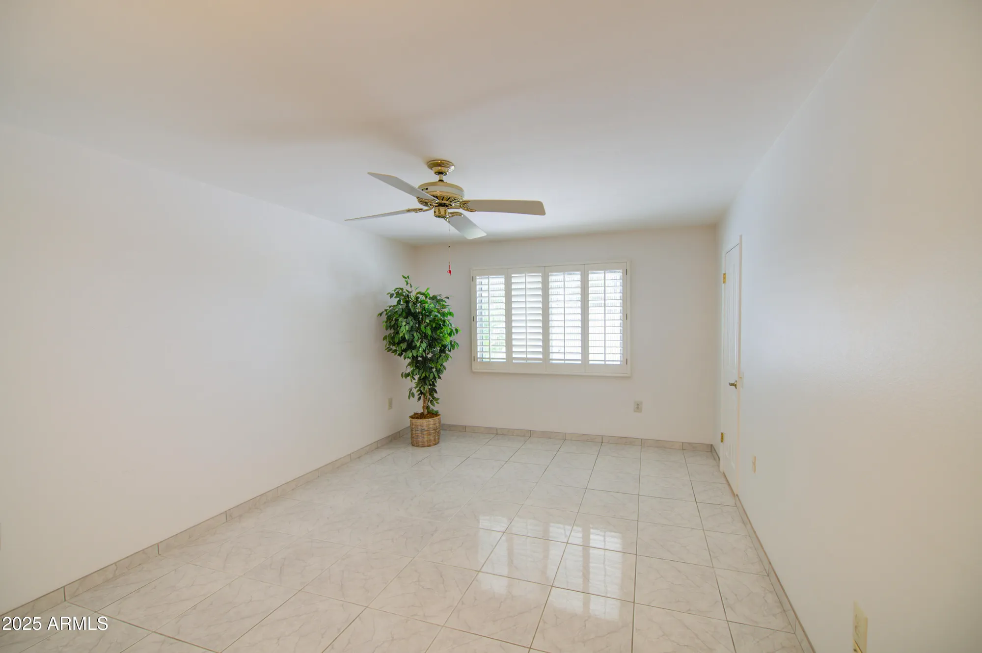 Property Slideshow image 25 of 34 | 9874 w highwood ct, Sun City, AZ, 85373