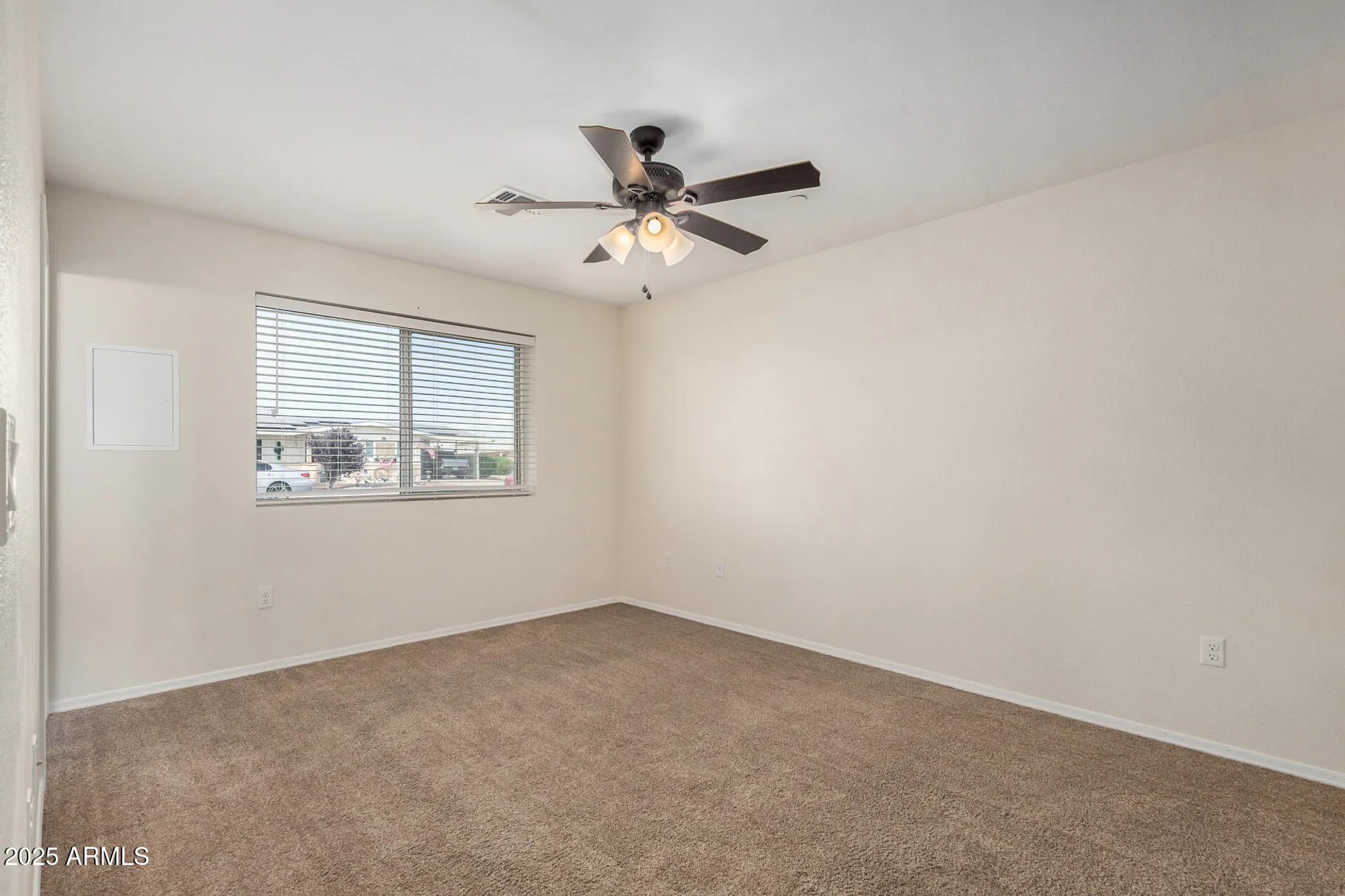 Property Slideshow image 14 of 25 | 10535 w clair dr, Sun City, AZ, 85351