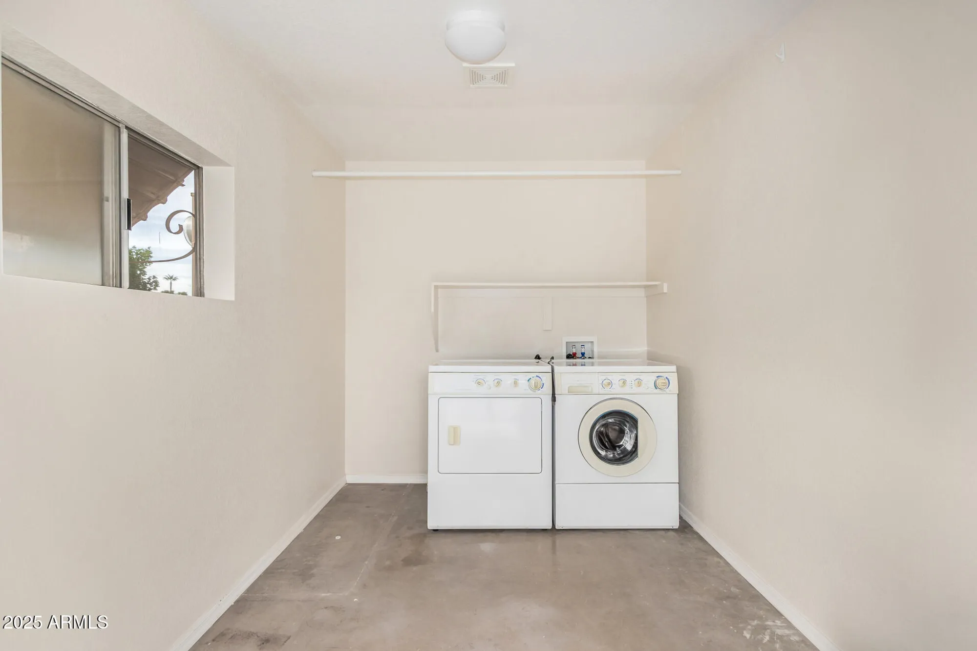 Property Slideshow image 20 of 25 | 10535 w clair dr, Sun City, AZ, 85351