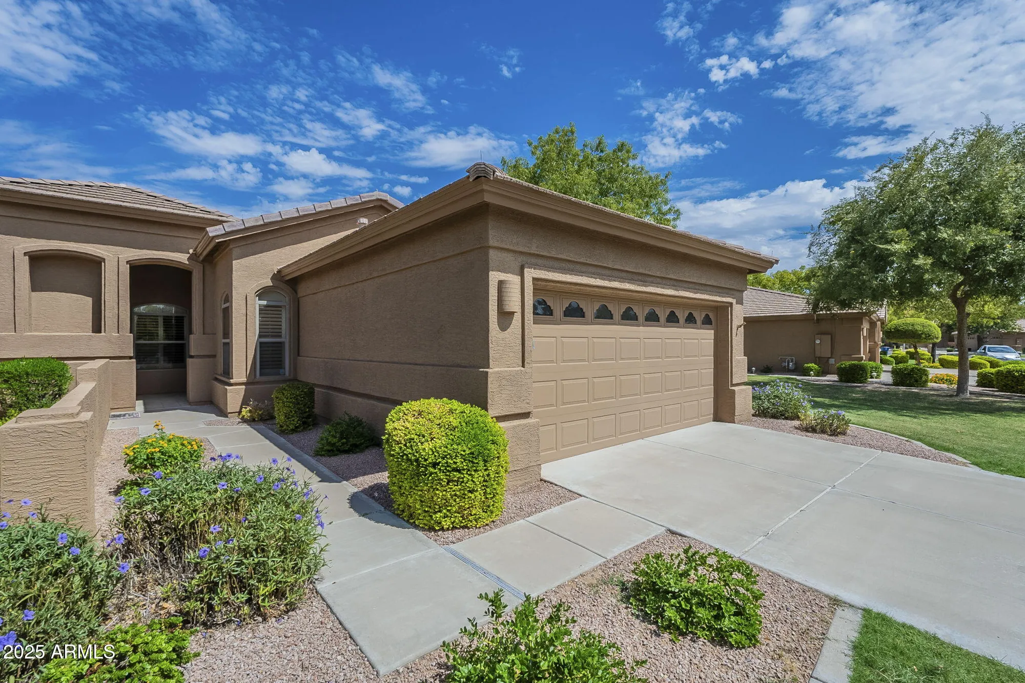 Property Slideshow image 2 of 61 | 9612 e champagne dr, Sun Lakes, AZ, 85248