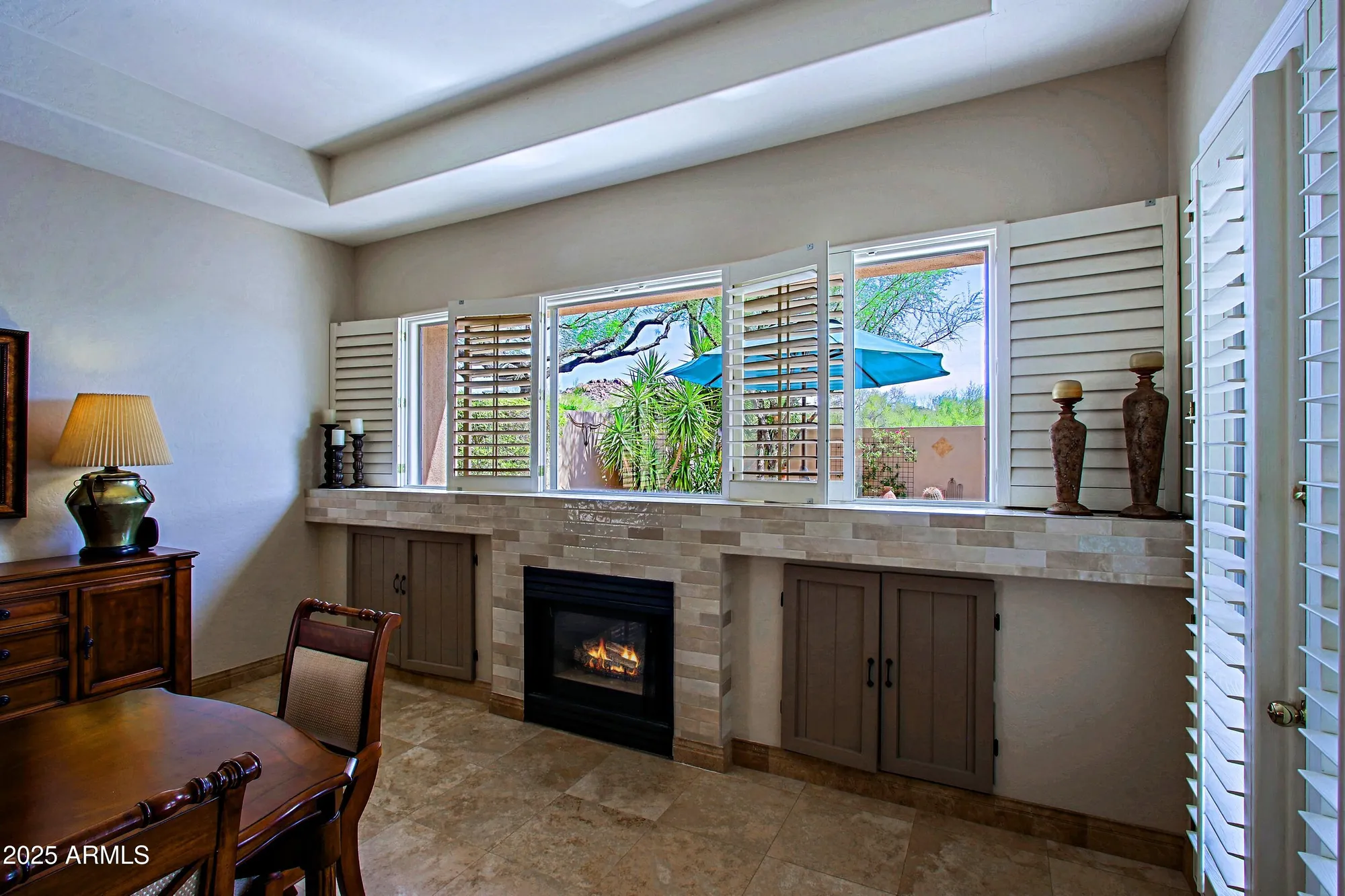 Property Slideshow image 14 of 67 | 33389 n 71st st, Scottsdale, AZ, 85266