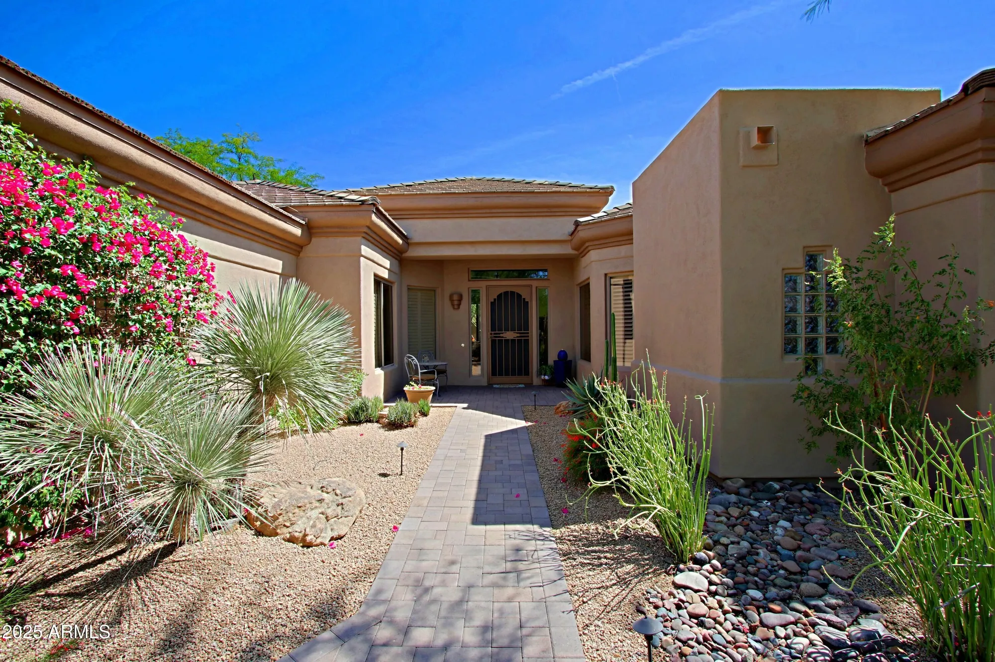 Property Slideshow image 3 of 67 | 33389 n 71st st, Scottsdale, AZ, 85266