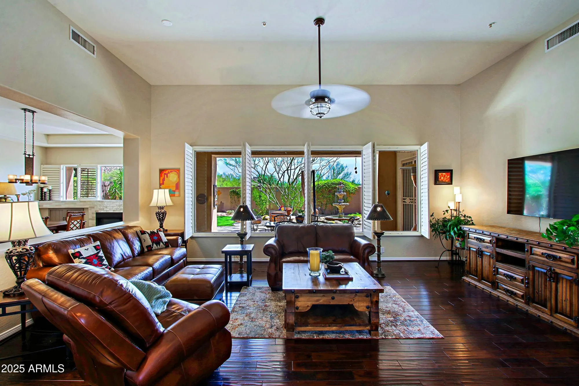 Property Slideshow image 17 of 67 | 33389 n 71st st, Scottsdale, AZ, 85266