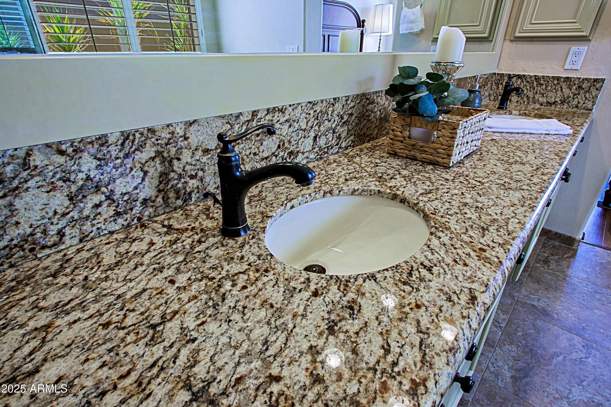 Property Slideshow image 30 of 67 | 33389 n 71st st, Scottsdale, AZ, 85266