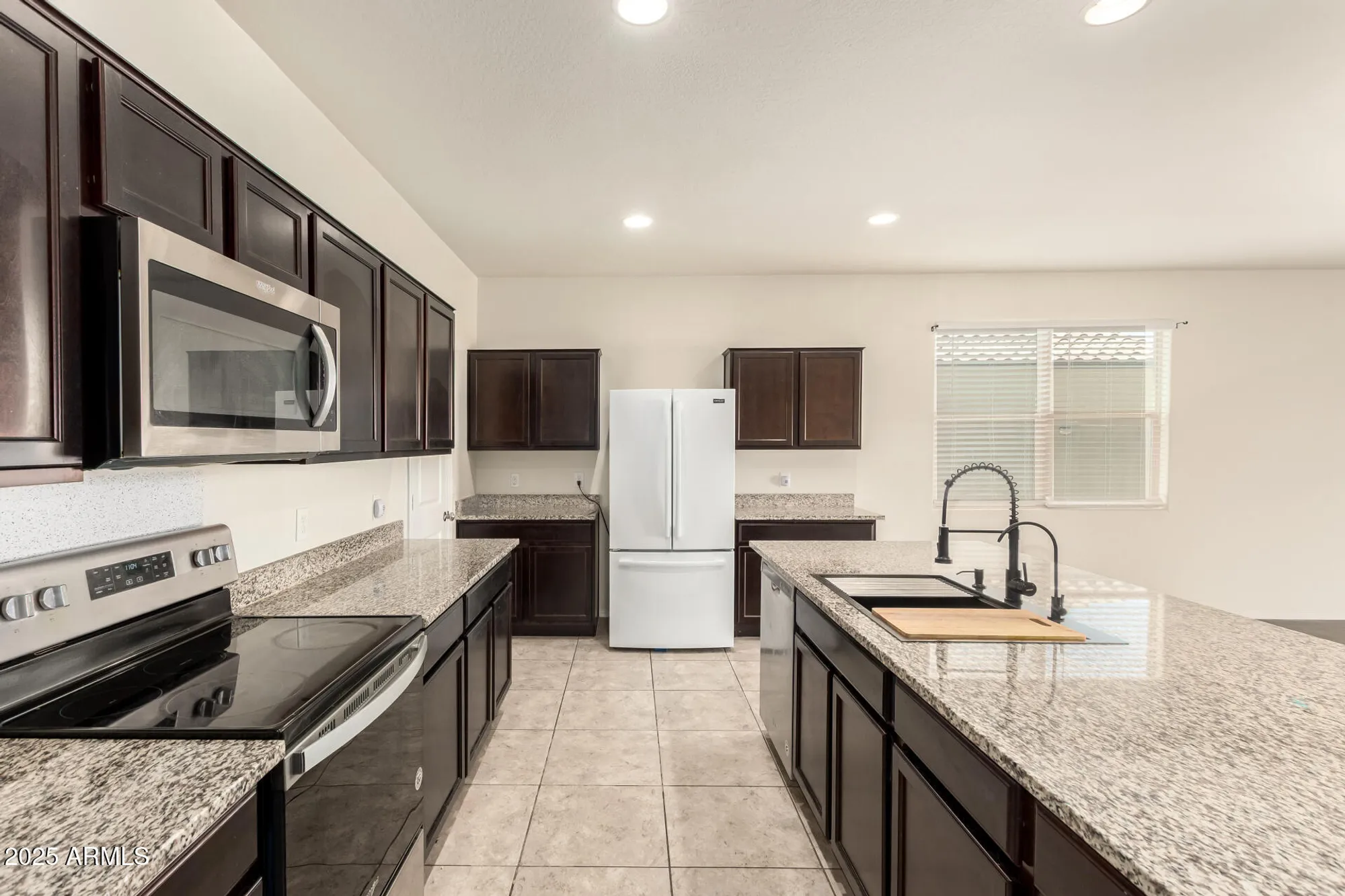 Property Slideshow image 10 of 27 | 2418 e santa barbara trl, Casa Grande, AZ, 85194