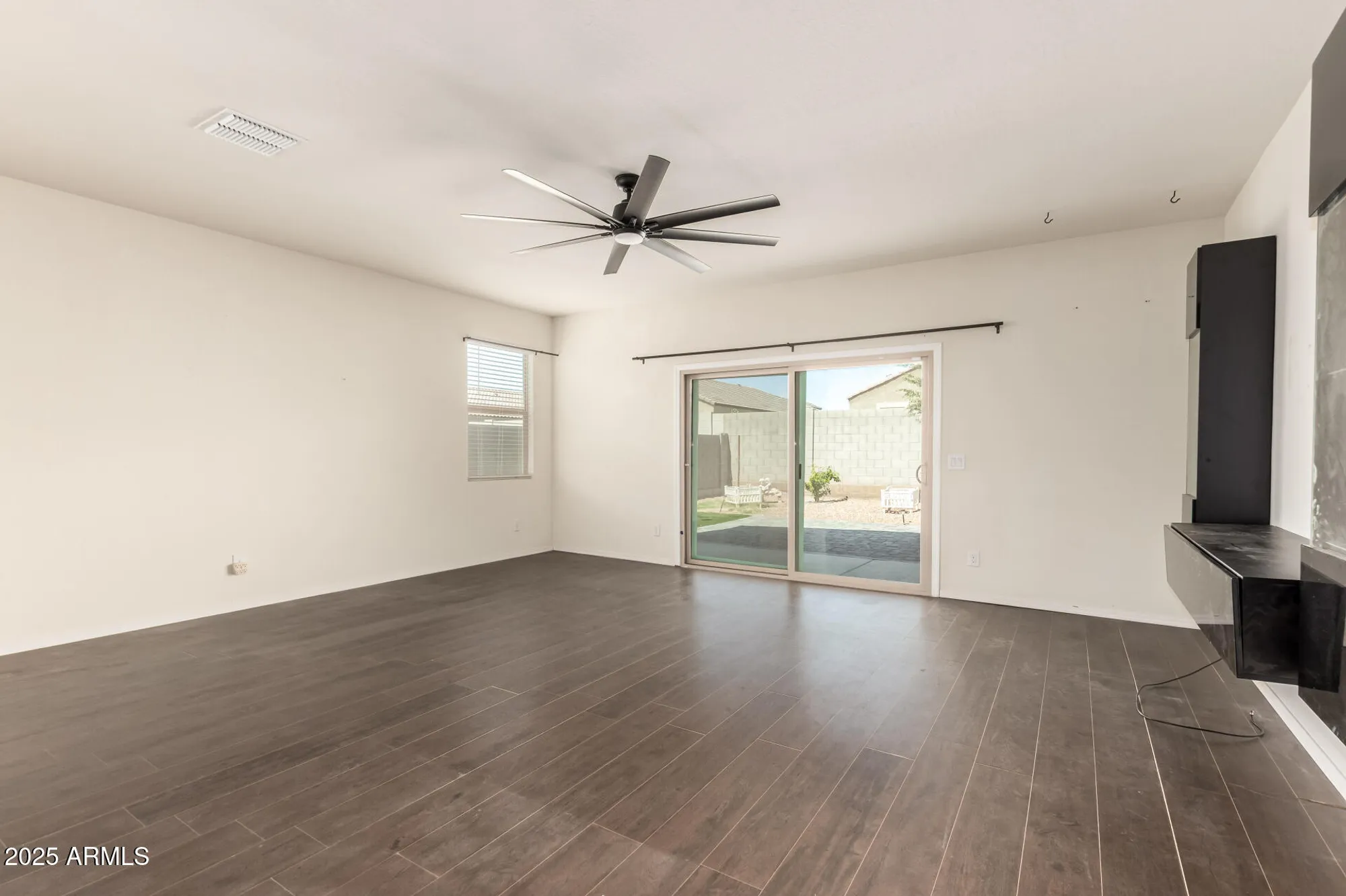 Property Slideshow image 4 of 27 | 2418 e santa barbara trl, Casa Grande, AZ, 85194