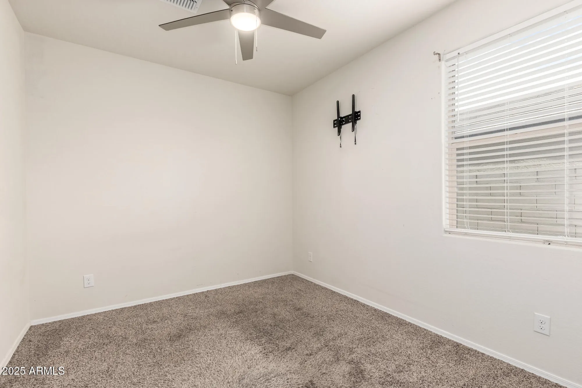Property Slideshow image 19 of 27 | 2418 e santa barbara trl, Casa Grande, AZ, 85194