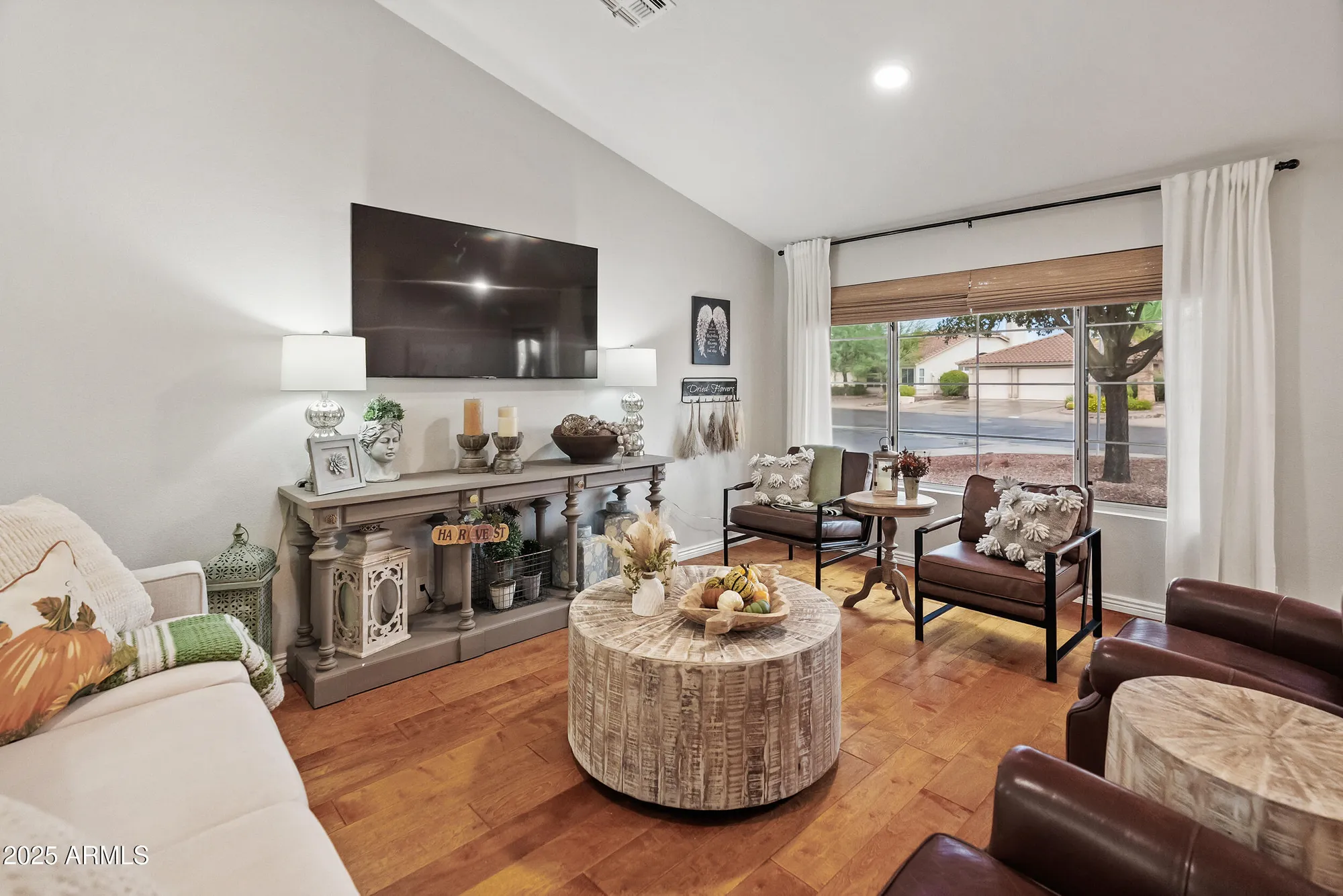 Property Slideshow image 13 of 48 | 8623 w escuda dr, Peoria, AZ, 85382