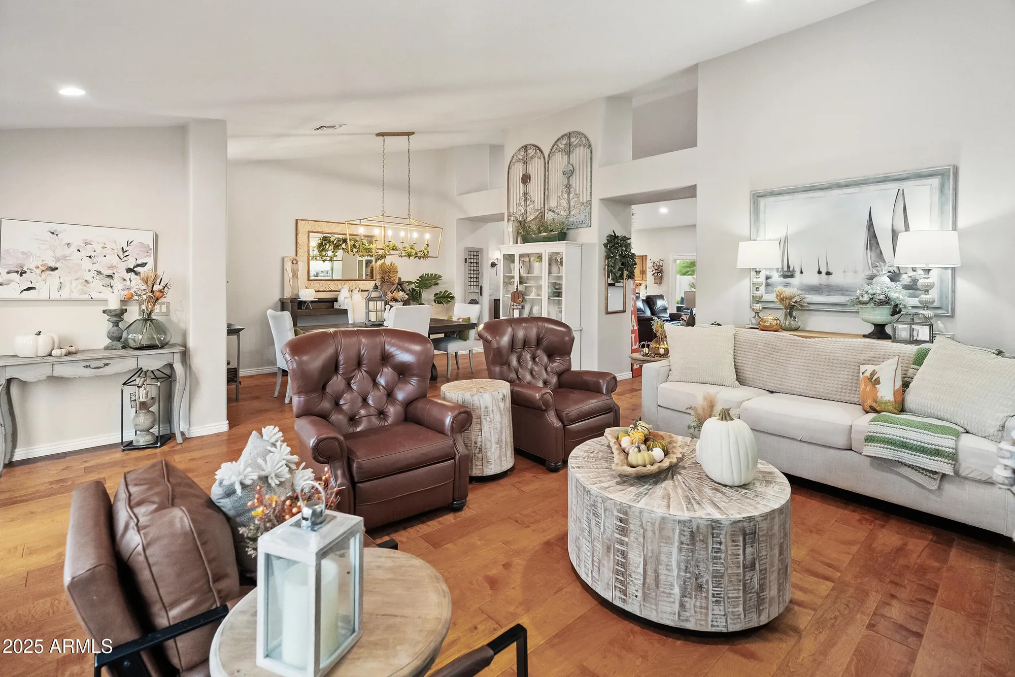 Property Slideshow image 2 of 48 | 8623 w escuda dr, Peoria, AZ, 85382