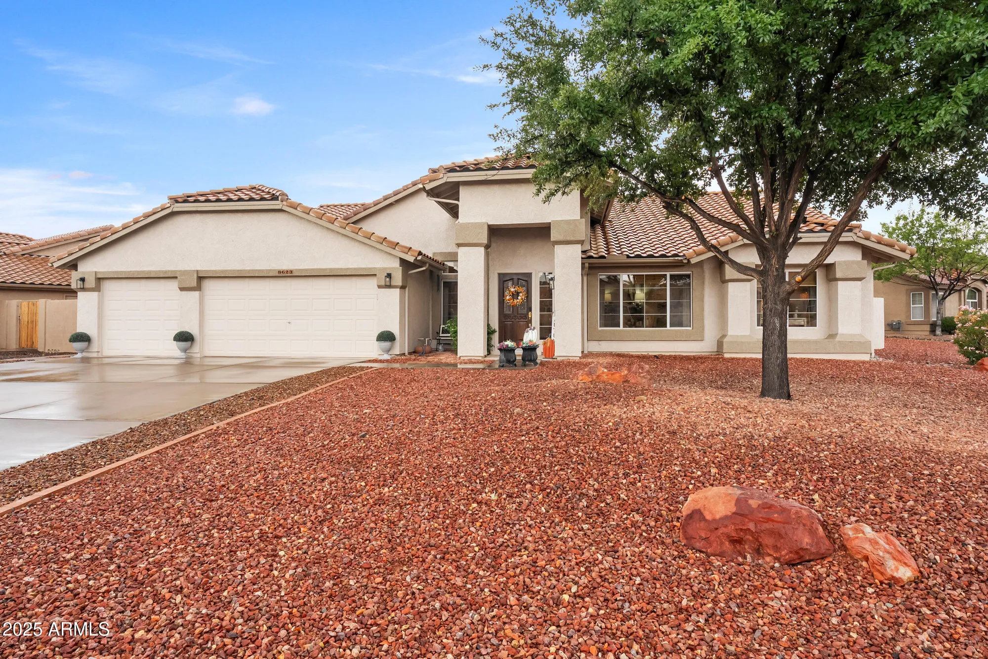 Property Slideshow image 6 of 48 | 8623 w escuda dr, Peoria, AZ, 85382