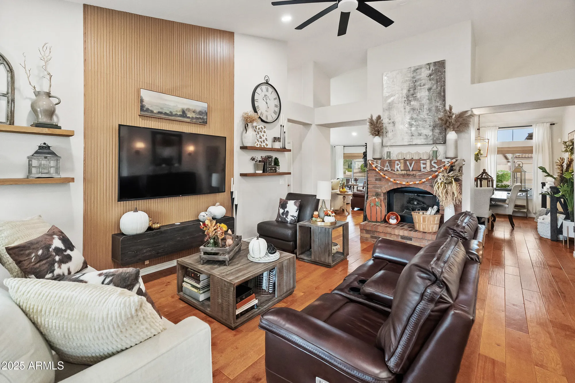 Property Slideshow image 16 of 48 | 8623 w escuda dr, Peoria, AZ, 85382