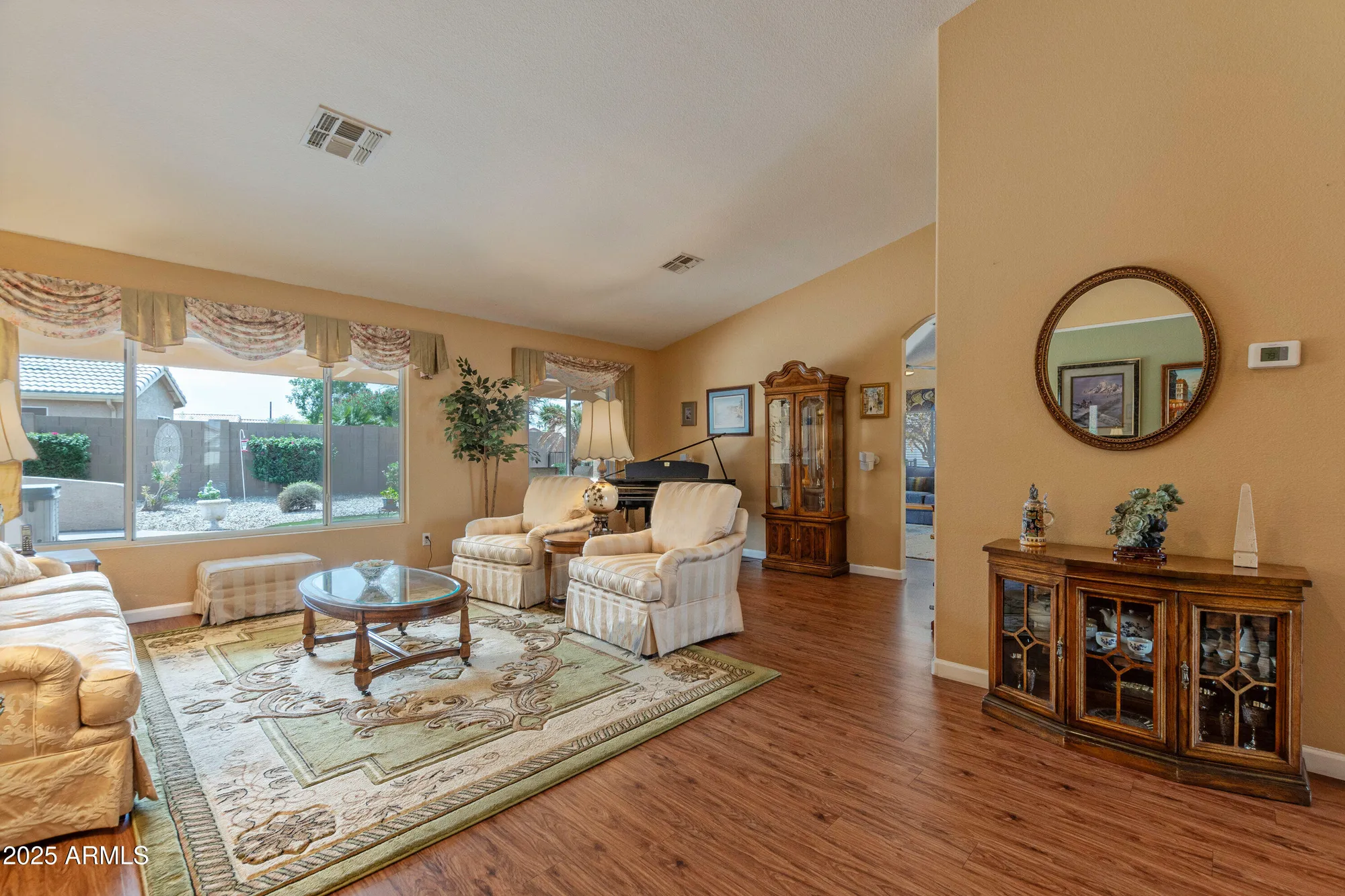 Property Slideshow image 4 of 21 | 14821 w catalina dr, Goodyear, AZ, 85395
