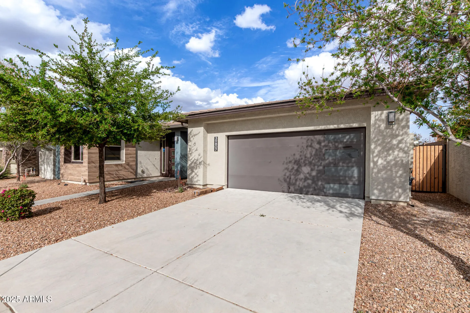 Property Slideshow image 3 of 27 | 39807 n collins ln, San Tan Valley, AZ, 85140