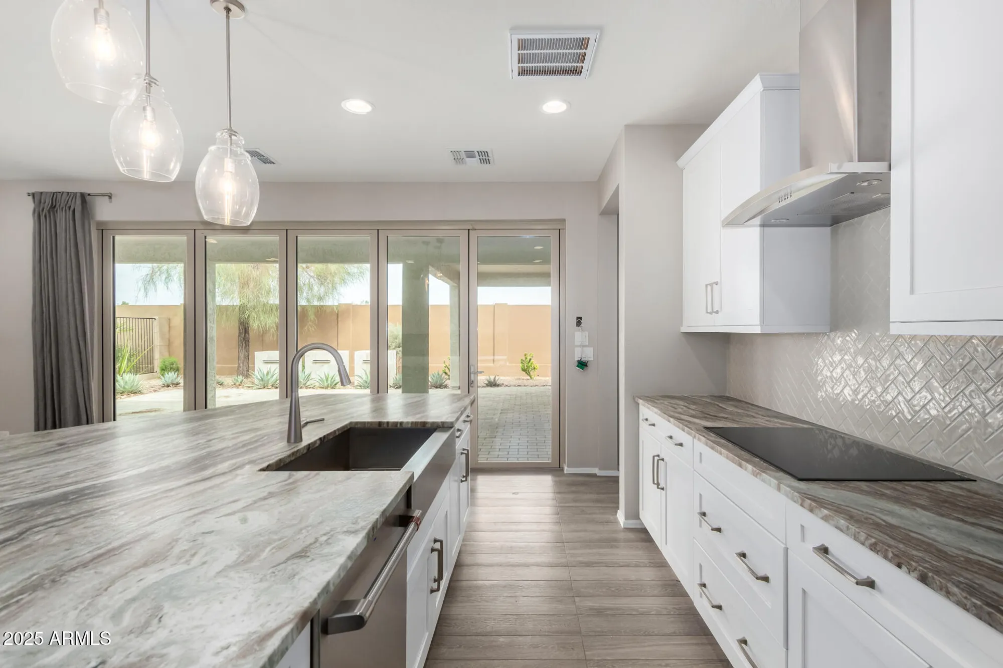 Property Slideshow image 10 of 27 | 39807 n collins ln, San Tan Valley, AZ, 85140