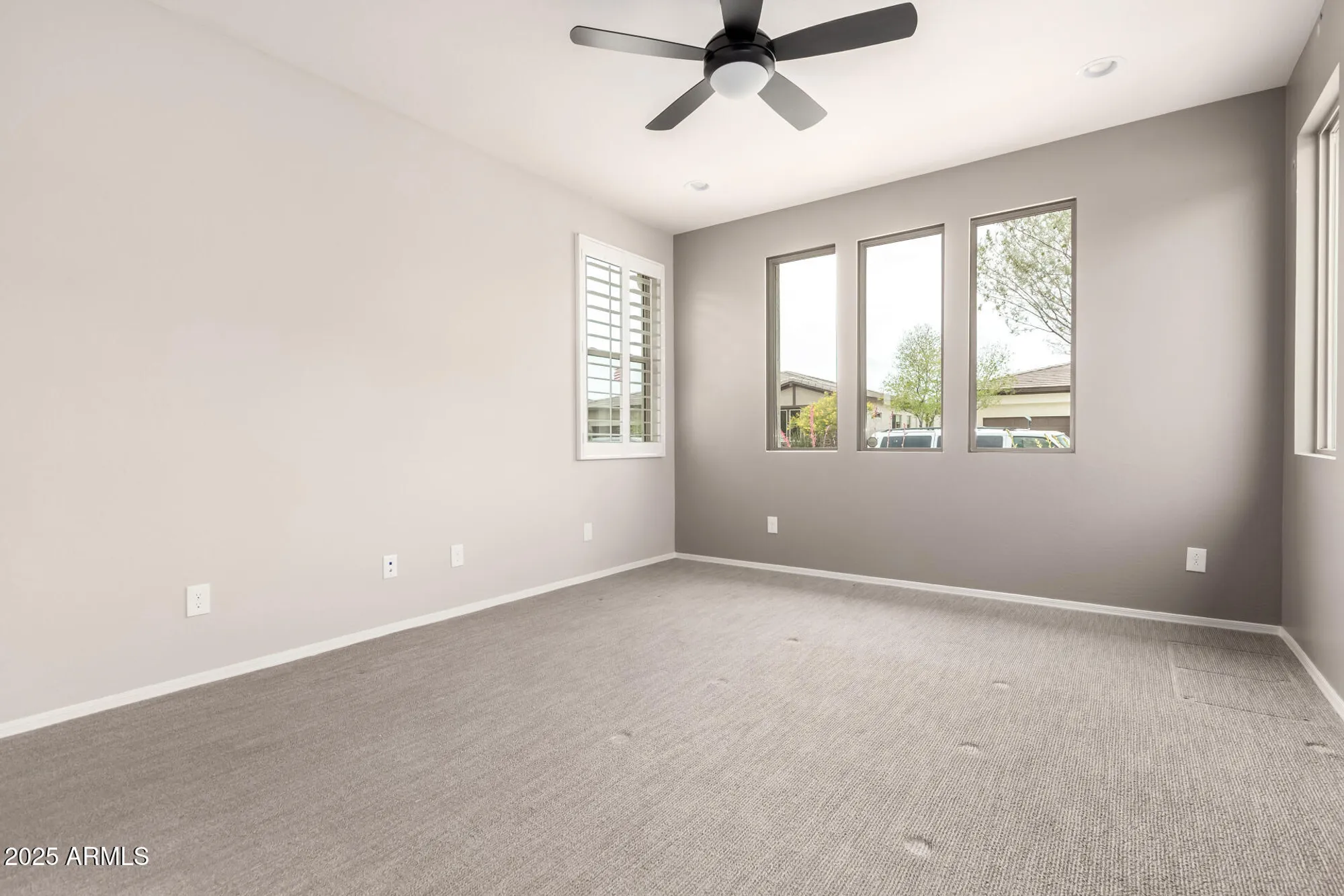 Property Slideshow image 24 of 36 | 39763 n collins ln, San Tan Valley, AZ, 85140