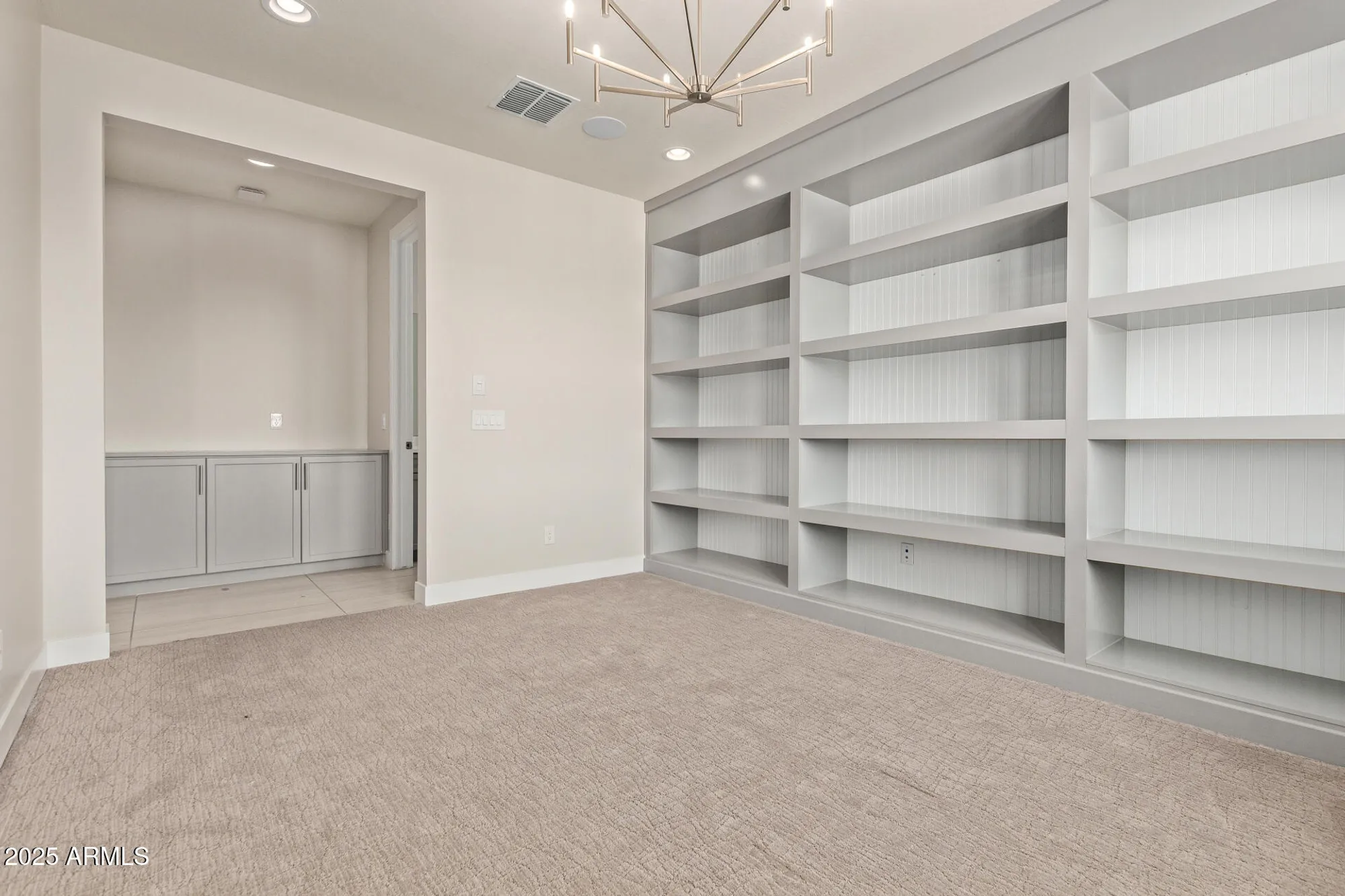 Property Slideshow image 6 of 27 | 39823 n collins ln, San Tan Valley, AZ, 85140