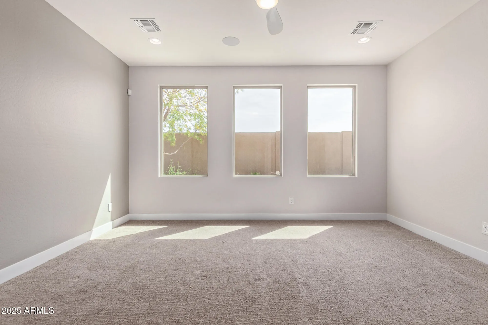 Property Slideshow image 13 of 27 | 39823 n collins ln, San Tan Valley, AZ, 85140