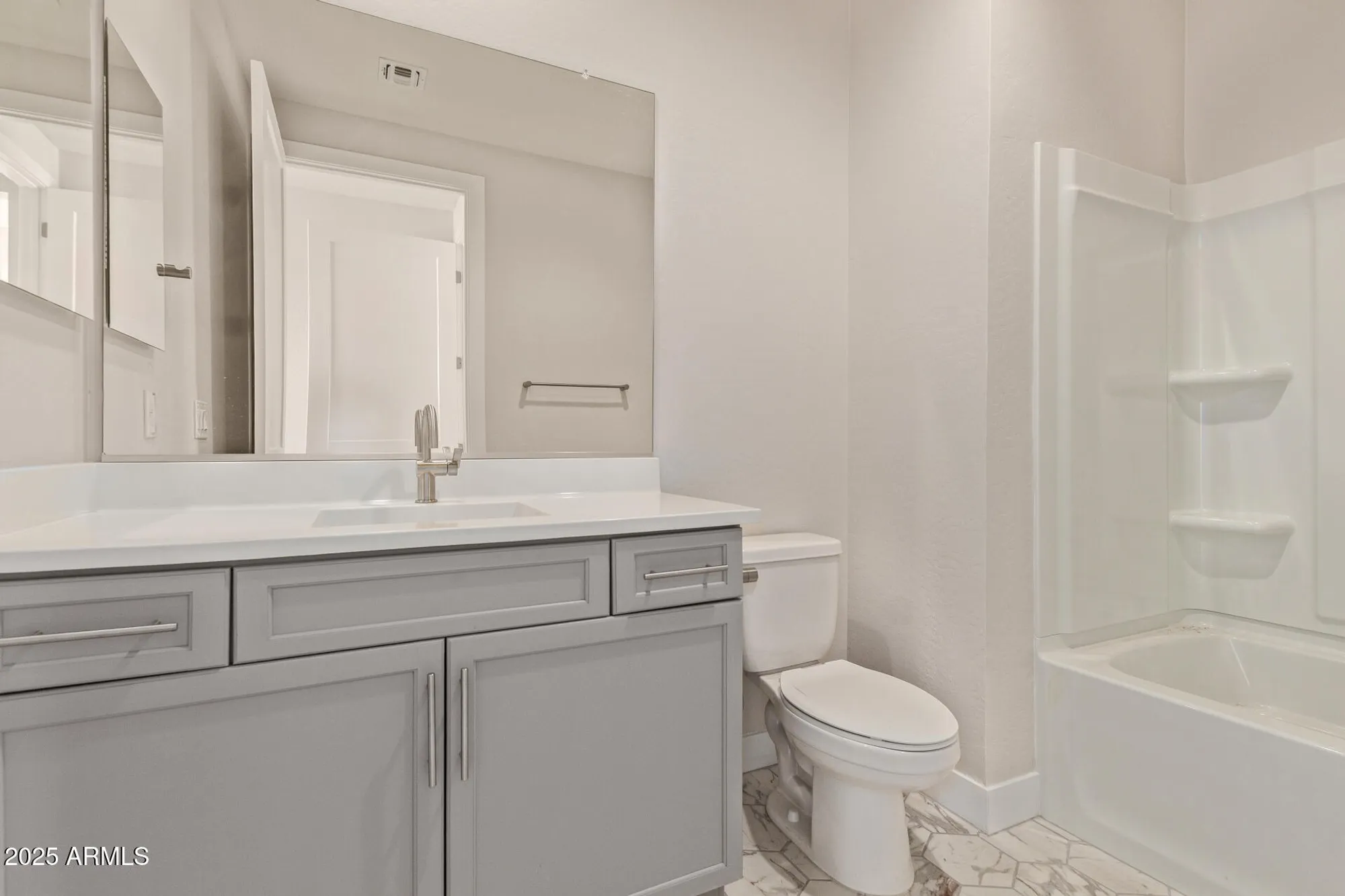 Property Slideshow image 19 of 27 | 39823 n collins ln, San Tan Valley, AZ, 85140