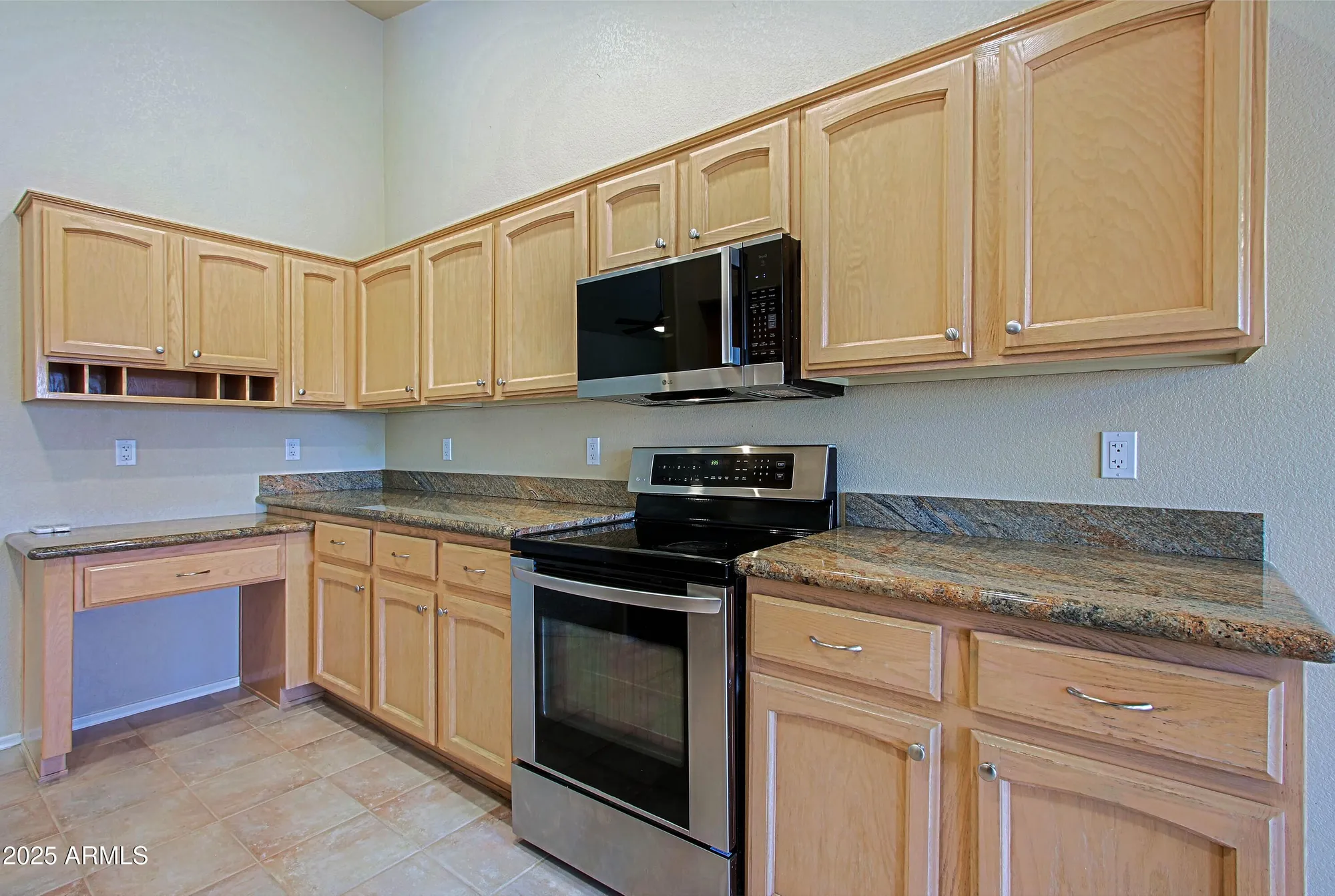 Property Slideshow image 14 of 35 | 15419 w verde ln, Goodyear, AZ, 85395
