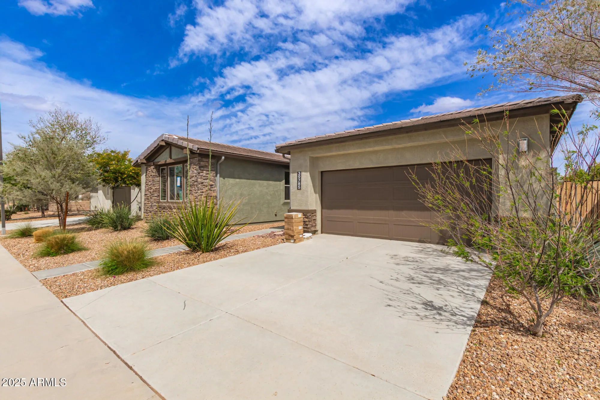 Property Slideshow image 3 of 25 | 39785 n collins ln, San Tan Valley, AZ, 85140