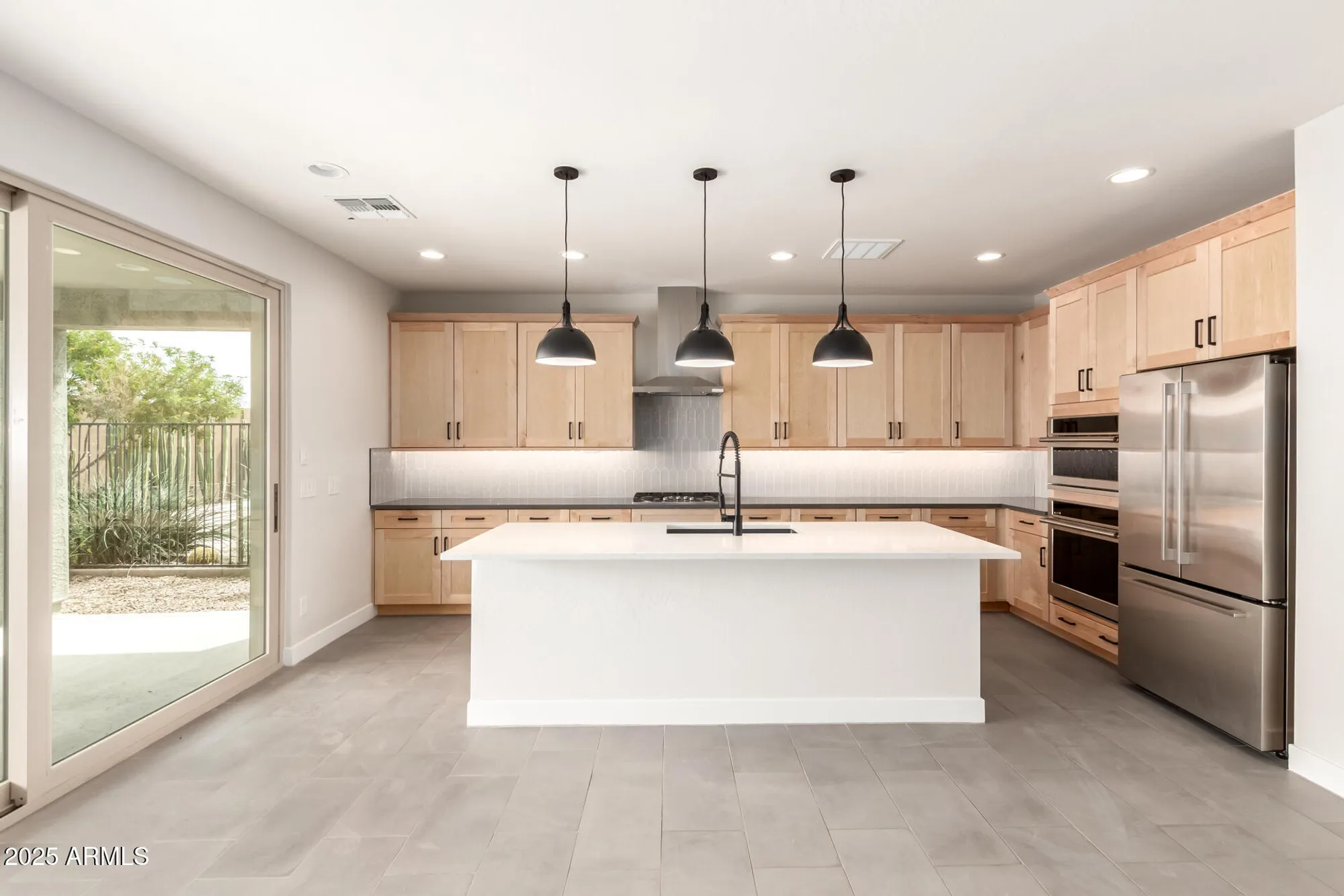 Property Slideshow image 9 of 25 | 39785 n collins ln, San Tan Valley, AZ, 85140