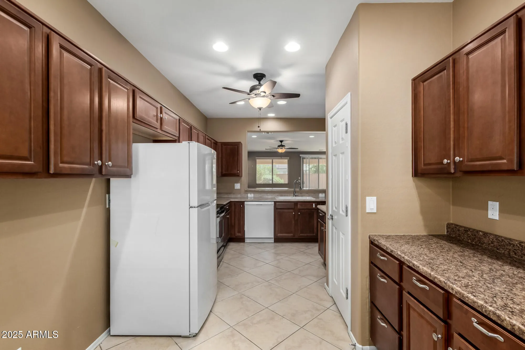 Property Slideshow image 13 of 29 | 21235 n 262nd dr, Buckeye, AZ, 85396