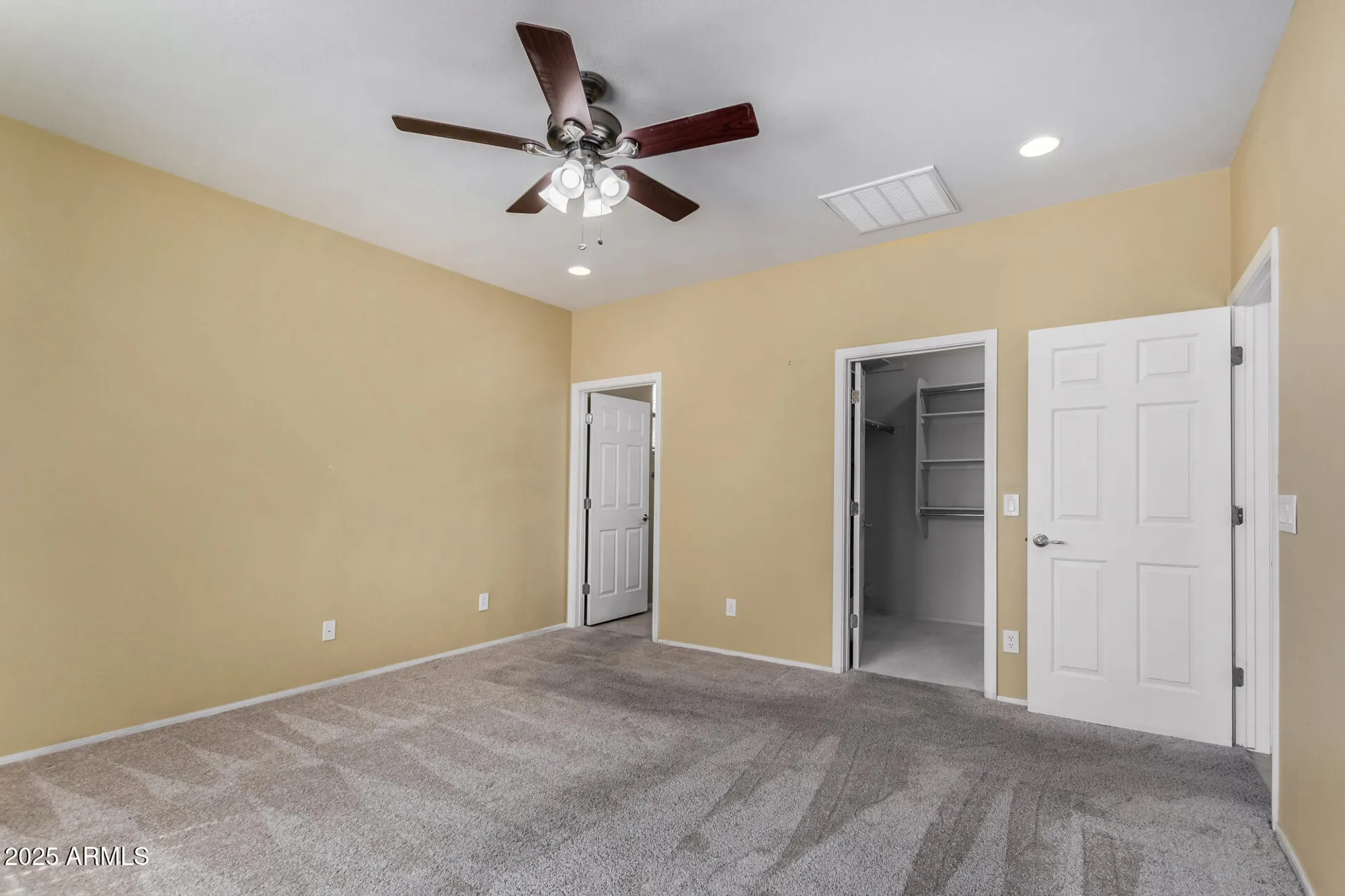 Property Slideshow image 17 of 29 | 21235 n 262nd dr, Buckeye, AZ, 85396