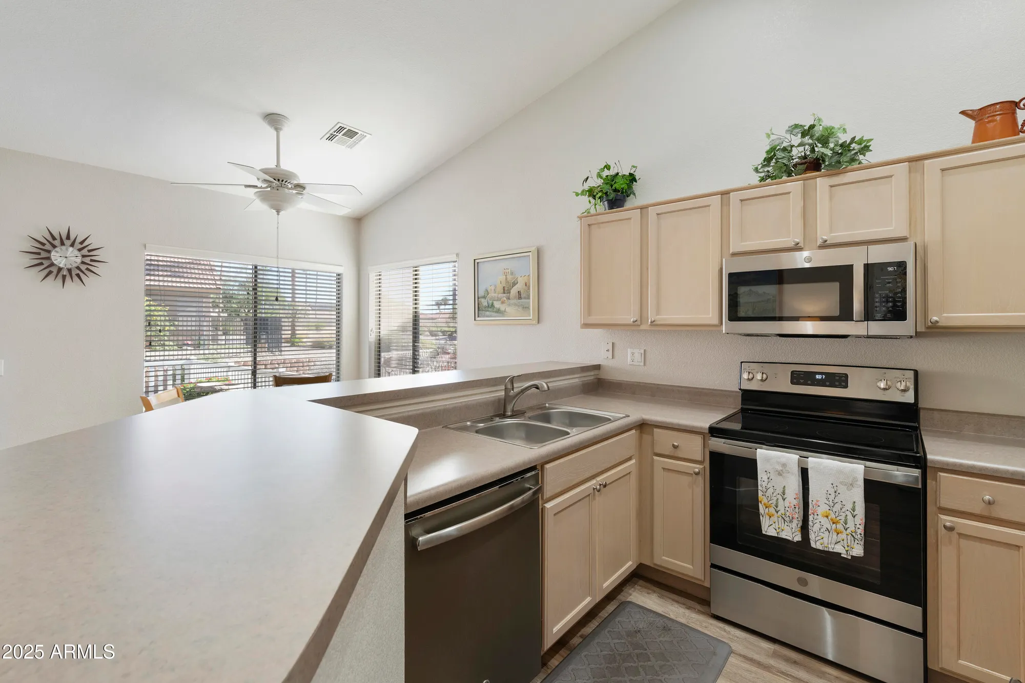 Property Slideshow image 10 of 52 | 9022 e minnesota ave, Sun Lakes, AZ, 85248