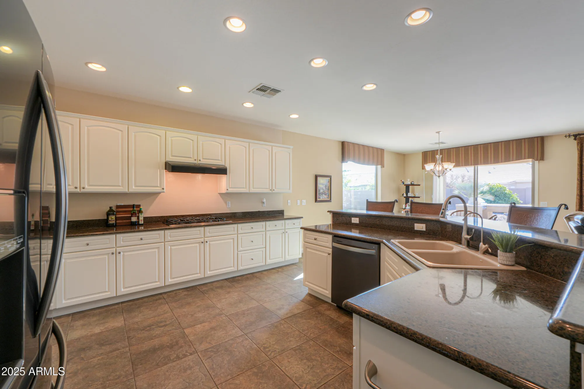 Property Slideshow image 14 of 55 | 5457 w corral dr, Eloy, AZ, 85131