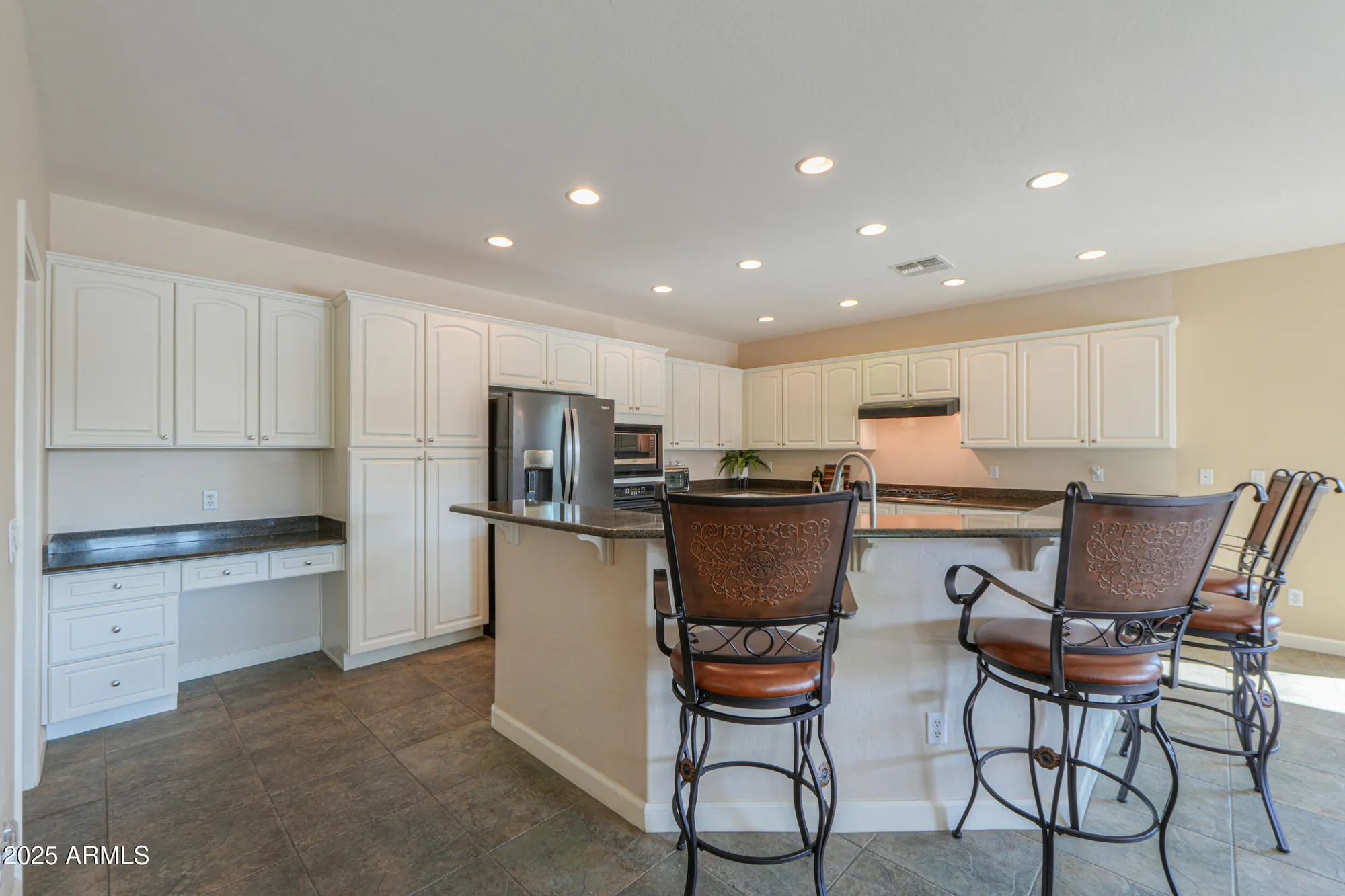 Property Slideshow image 9 of 55 | 5457 w corral dr, Eloy, AZ, 85131