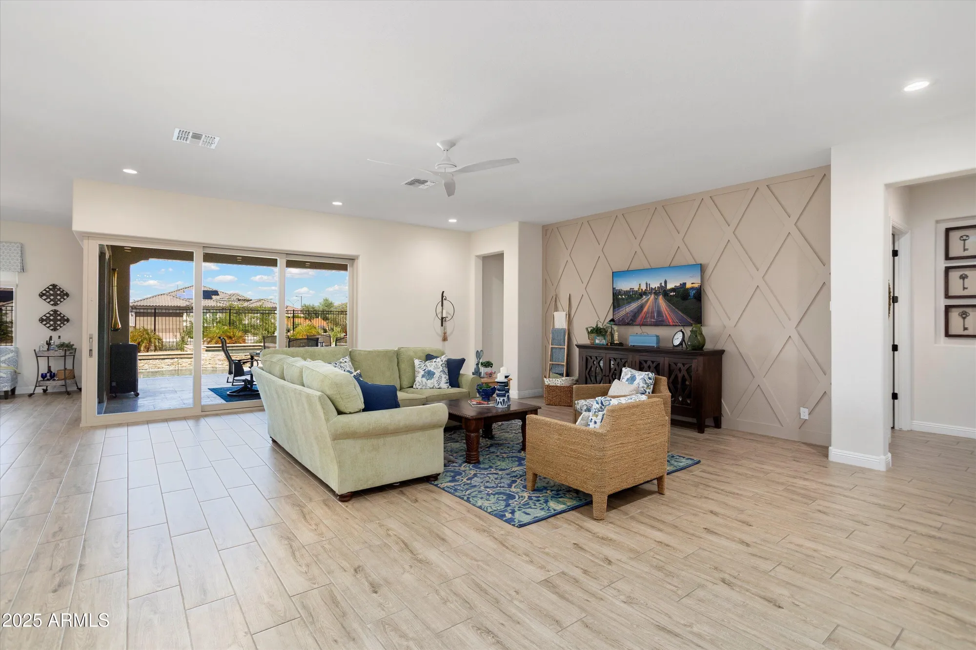 Property Slideshow image 11 of 95 | 27396 w escuda dr, Buckeye, AZ, 85396