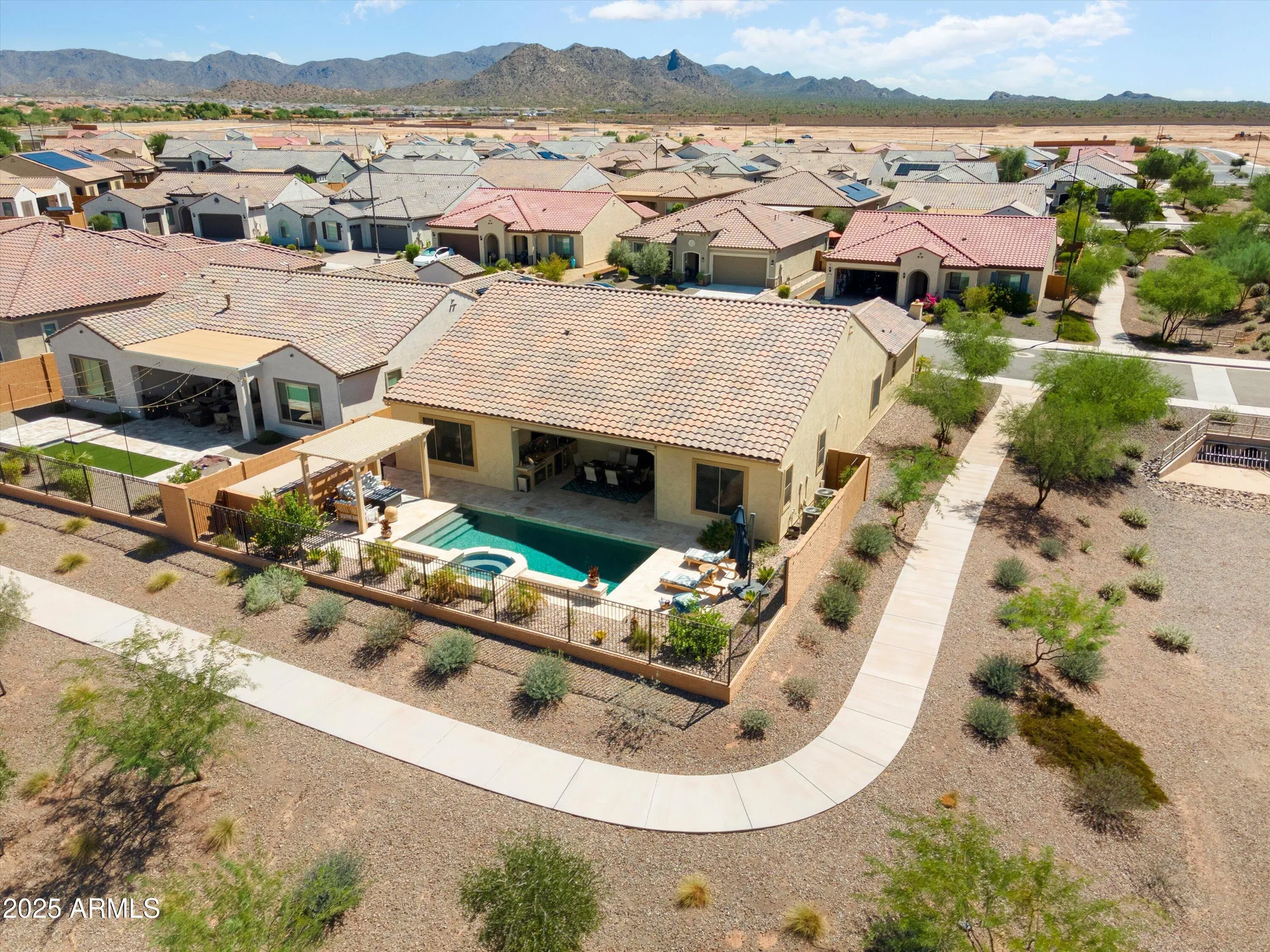 Property Slideshow image 48 of 95 | 27396 w escuda dr, Buckeye, AZ, 85396