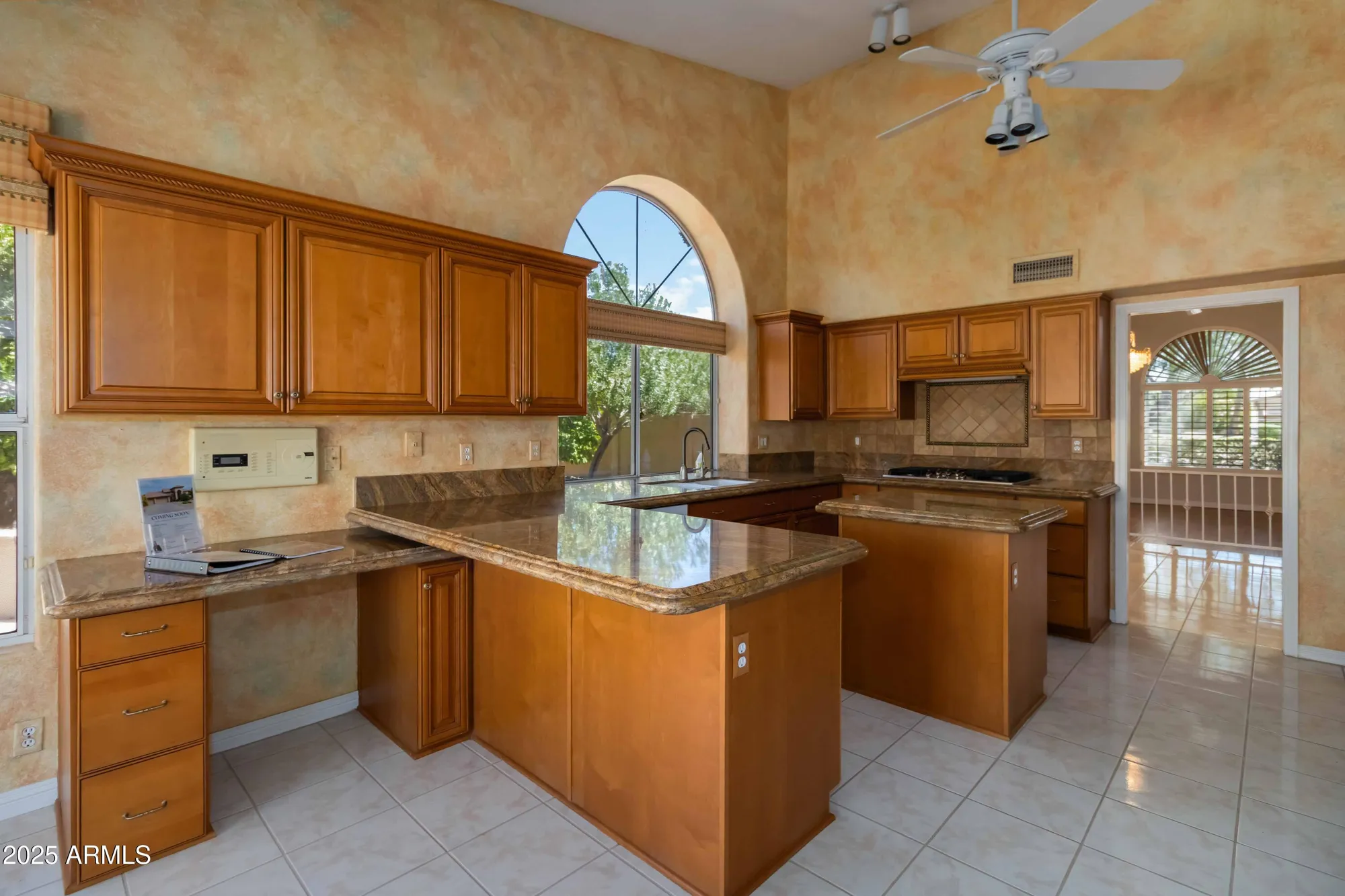Property Slideshow image 17 of 35 | 19070 n 88th ave, Peoria, AZ, 85382