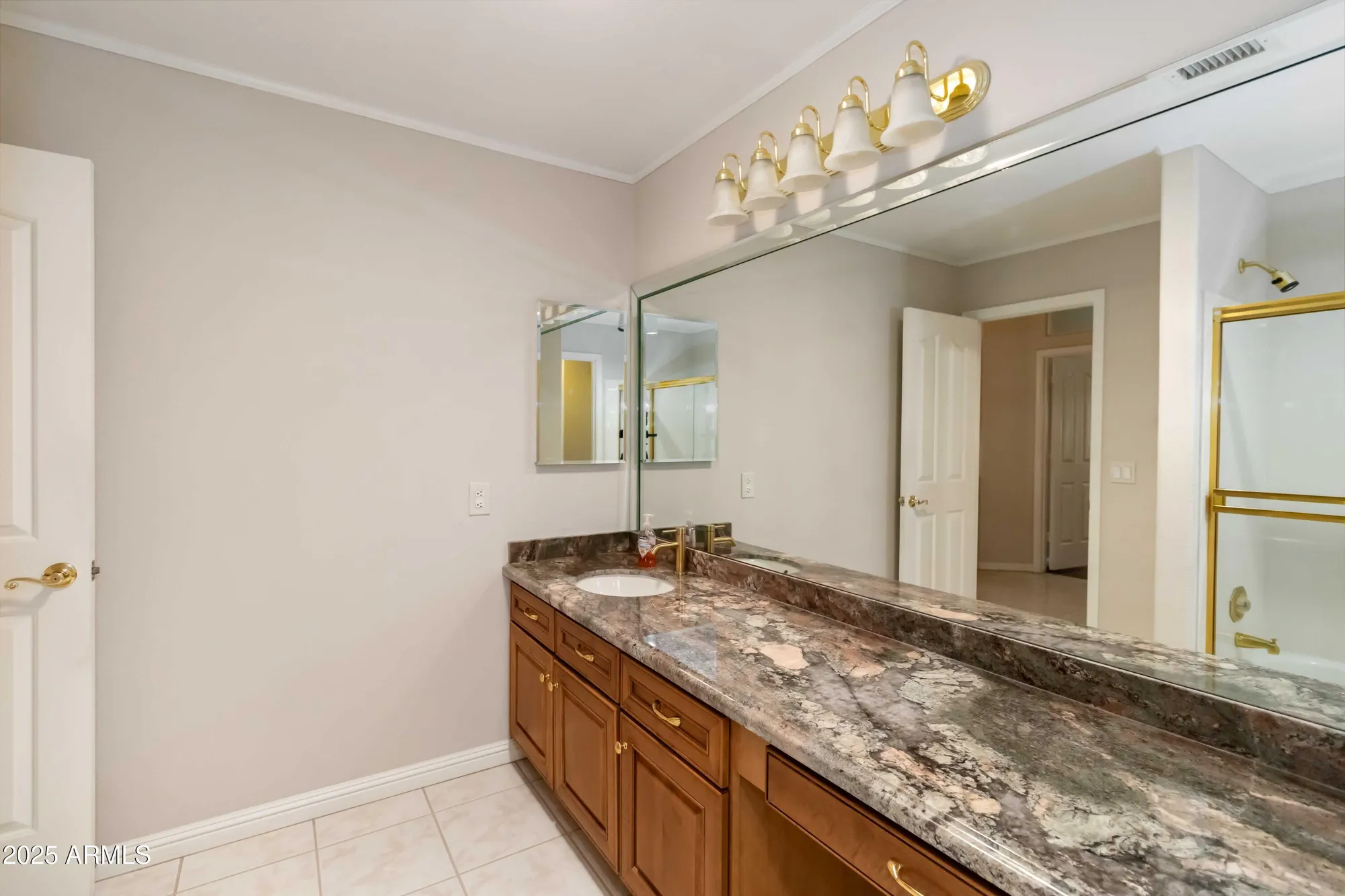 Property Slideshow image 28 of 35 | 19070 n 88th ave, Peoria, AZ, 85382