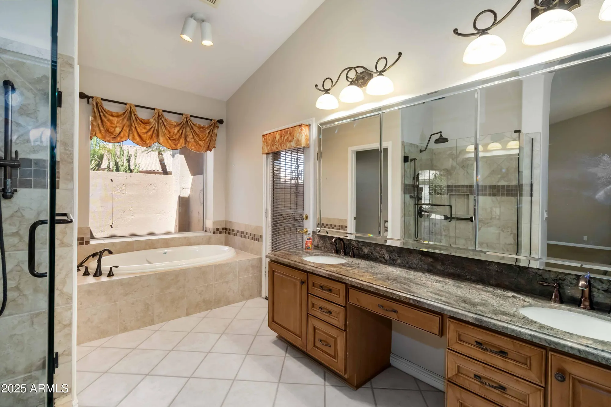 Property Slideshow image 25 of 35 | 19070 n 88th ave, Peoria, AZ, 85382