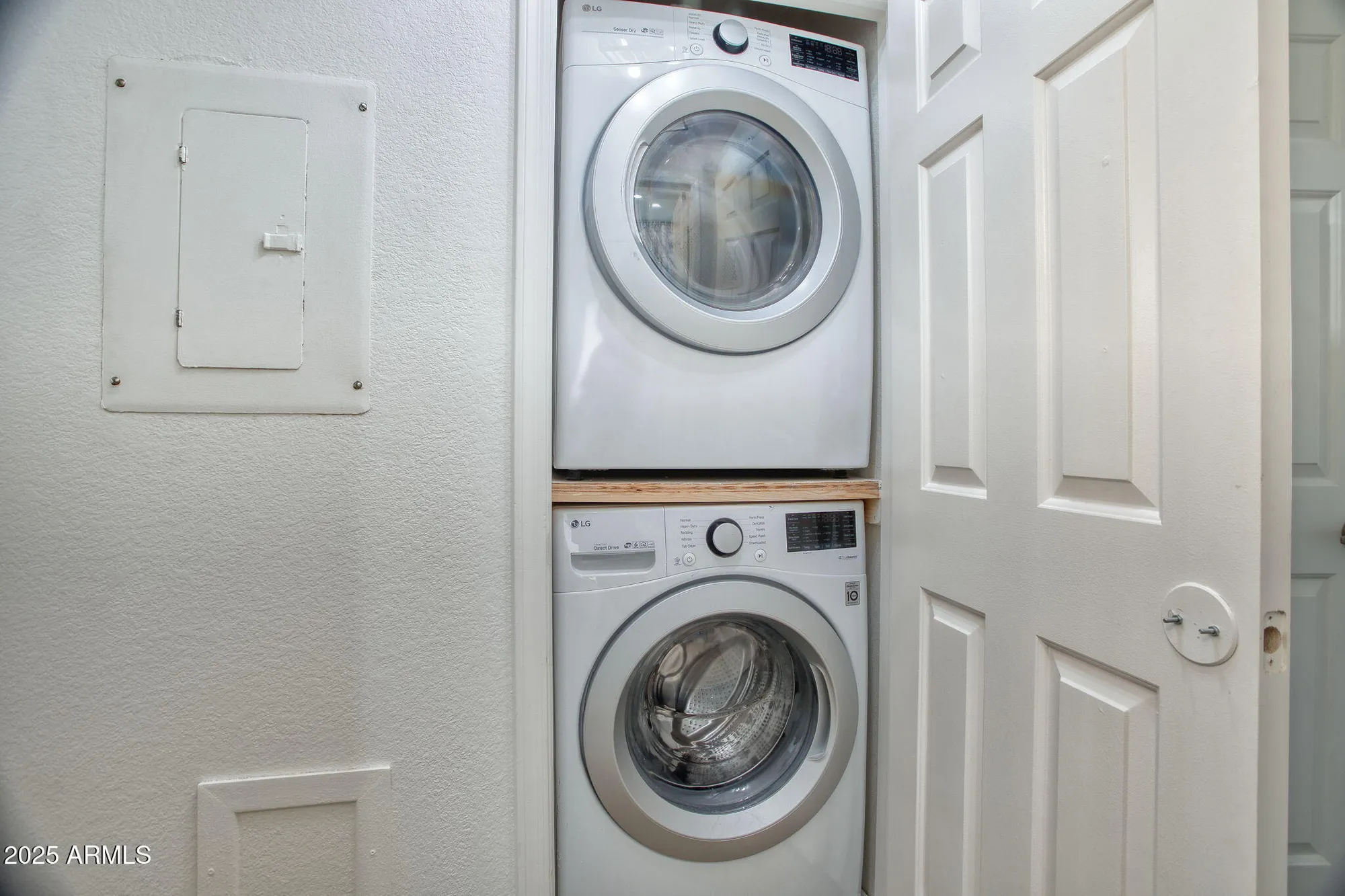 Property Slideshow image 24 of 30 | 19400 n westbrook pkwy 241, Peoria, AZ, 85382