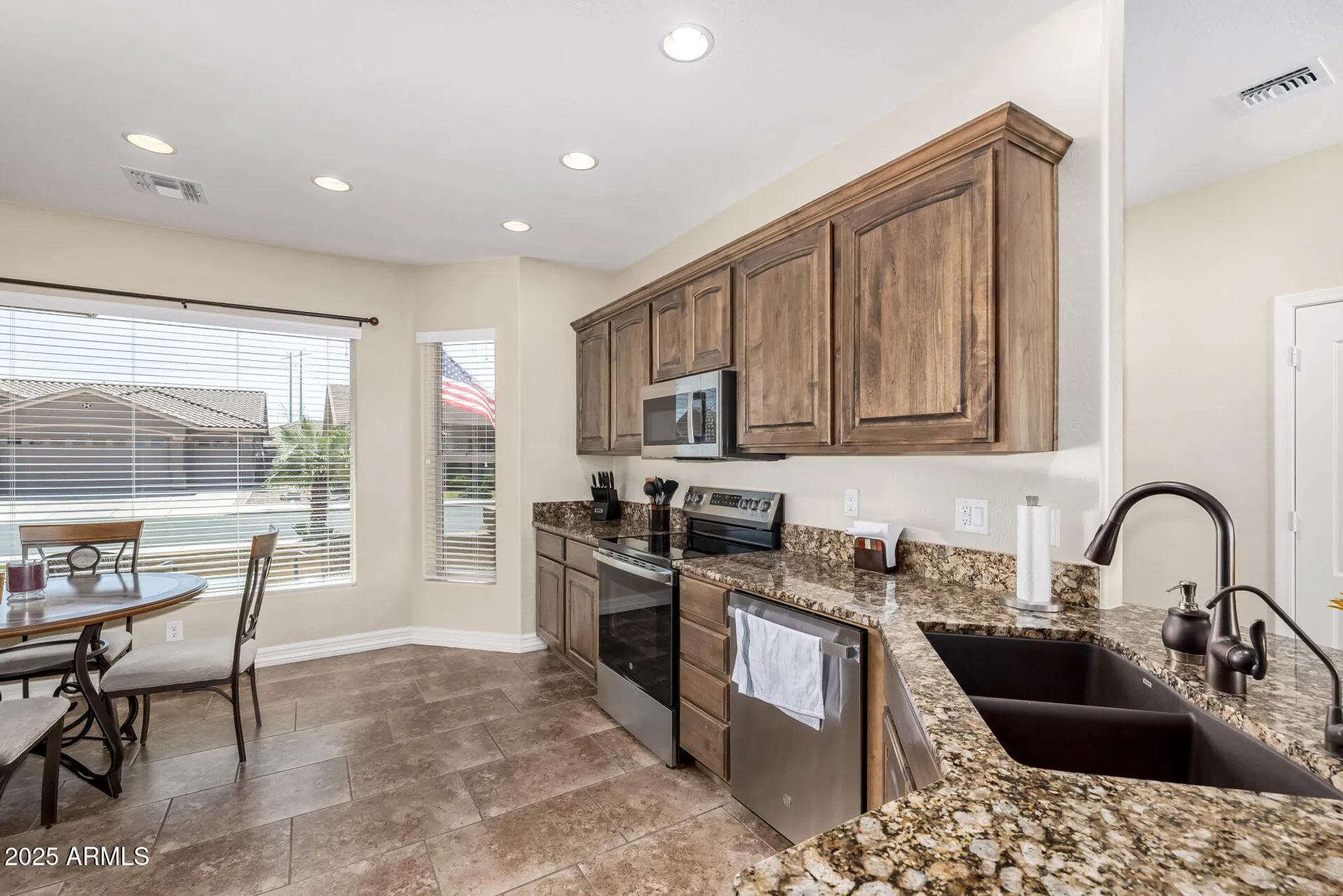 Property Slideshow image 6 of 16 | 11132 e ocaso ave, Mesa, AZ, 85212