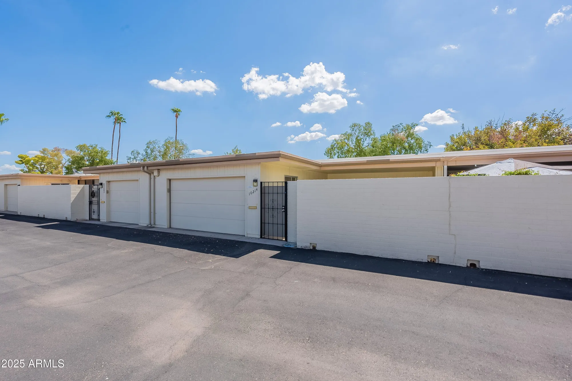 Property Slideshow image 3 of 28 | 10214 w hutton dr # 36, Sun City, AZ, 85351