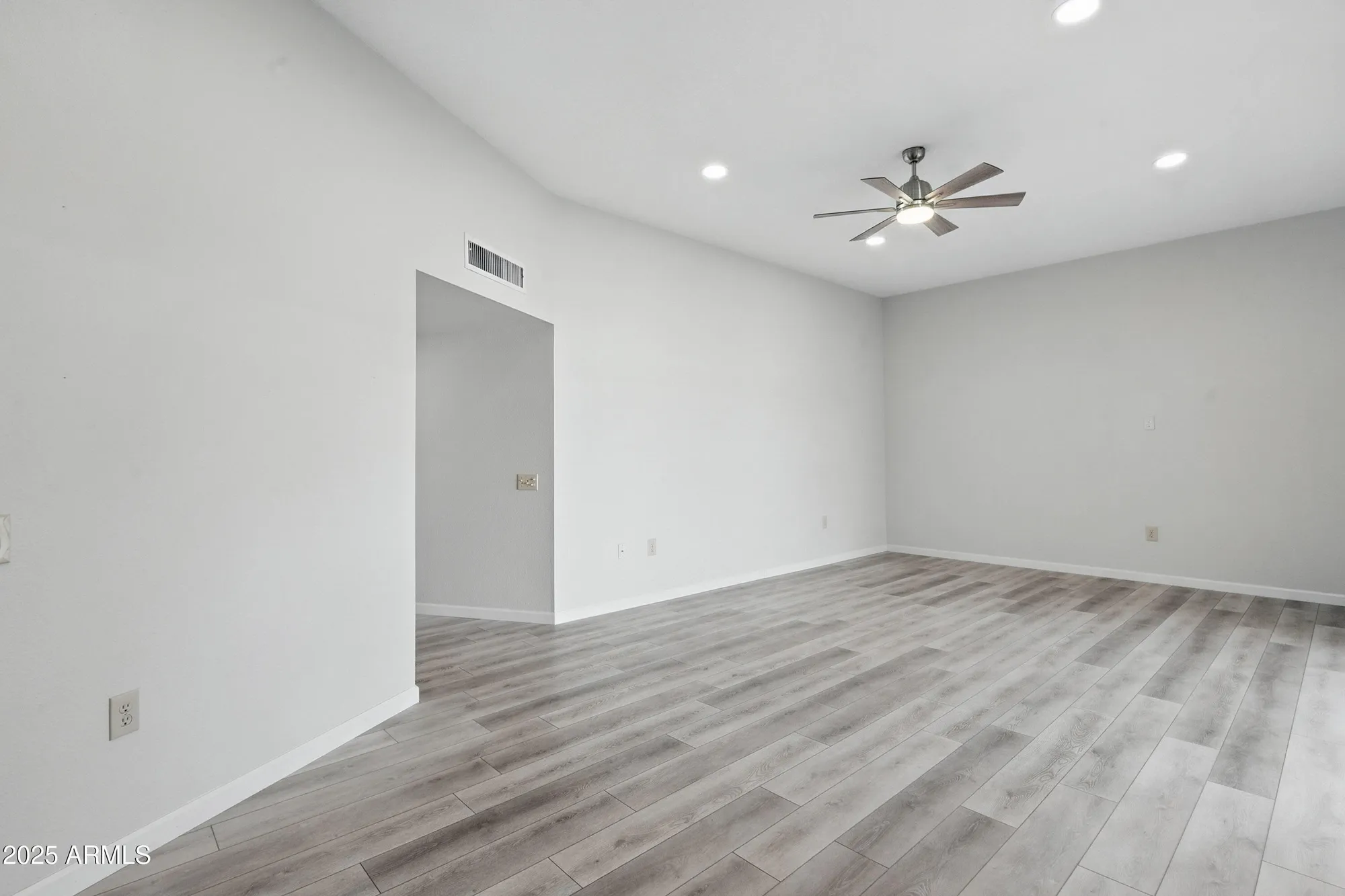 Property Slideshow image 8 of 28 | 10214 w hutton dr # 36, Sun City, AZ, 85351