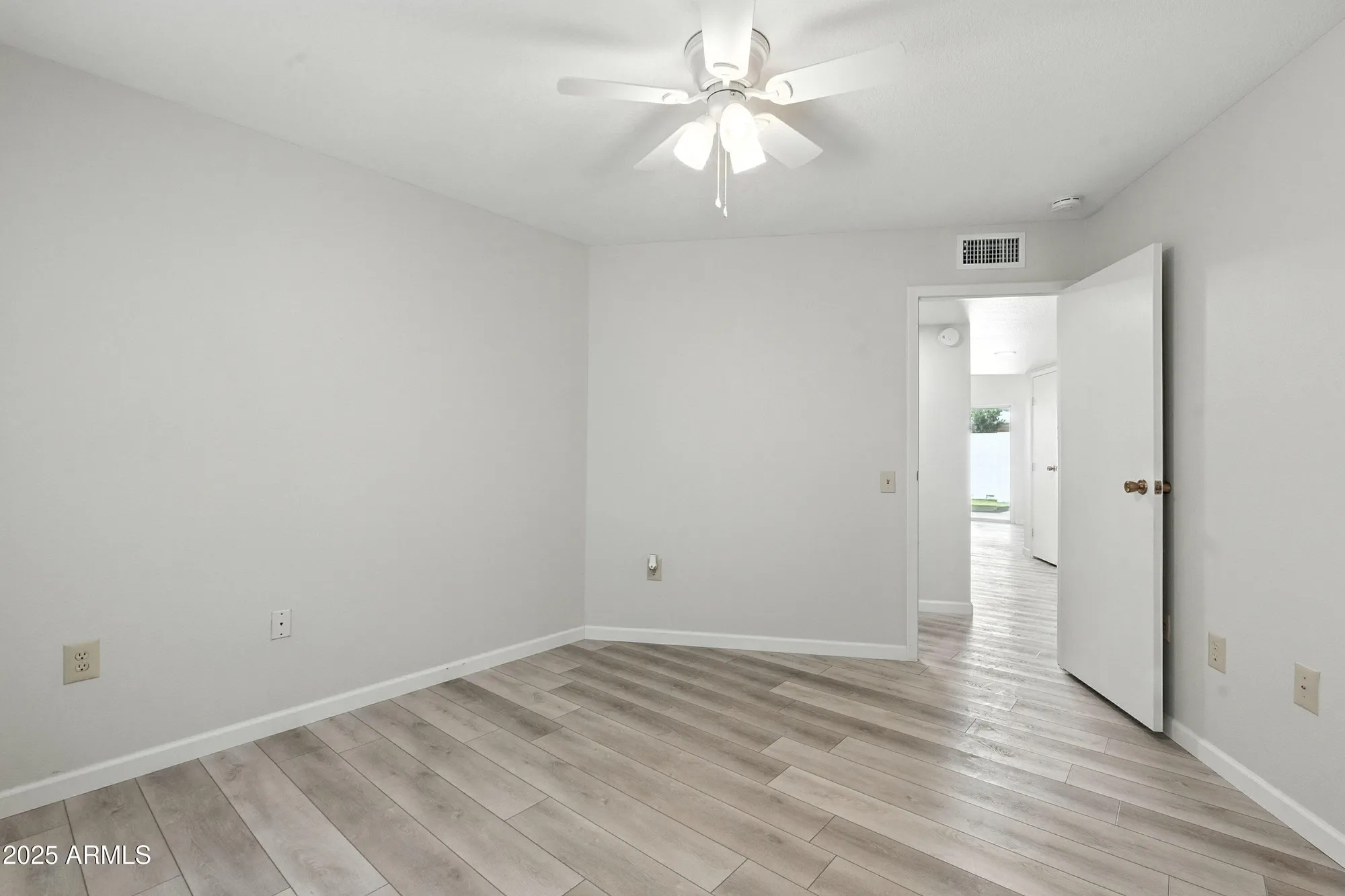 Property Slideshow image 16 of 28 | 10214 w hutton dr # 36, Sun City, AZ, 85351