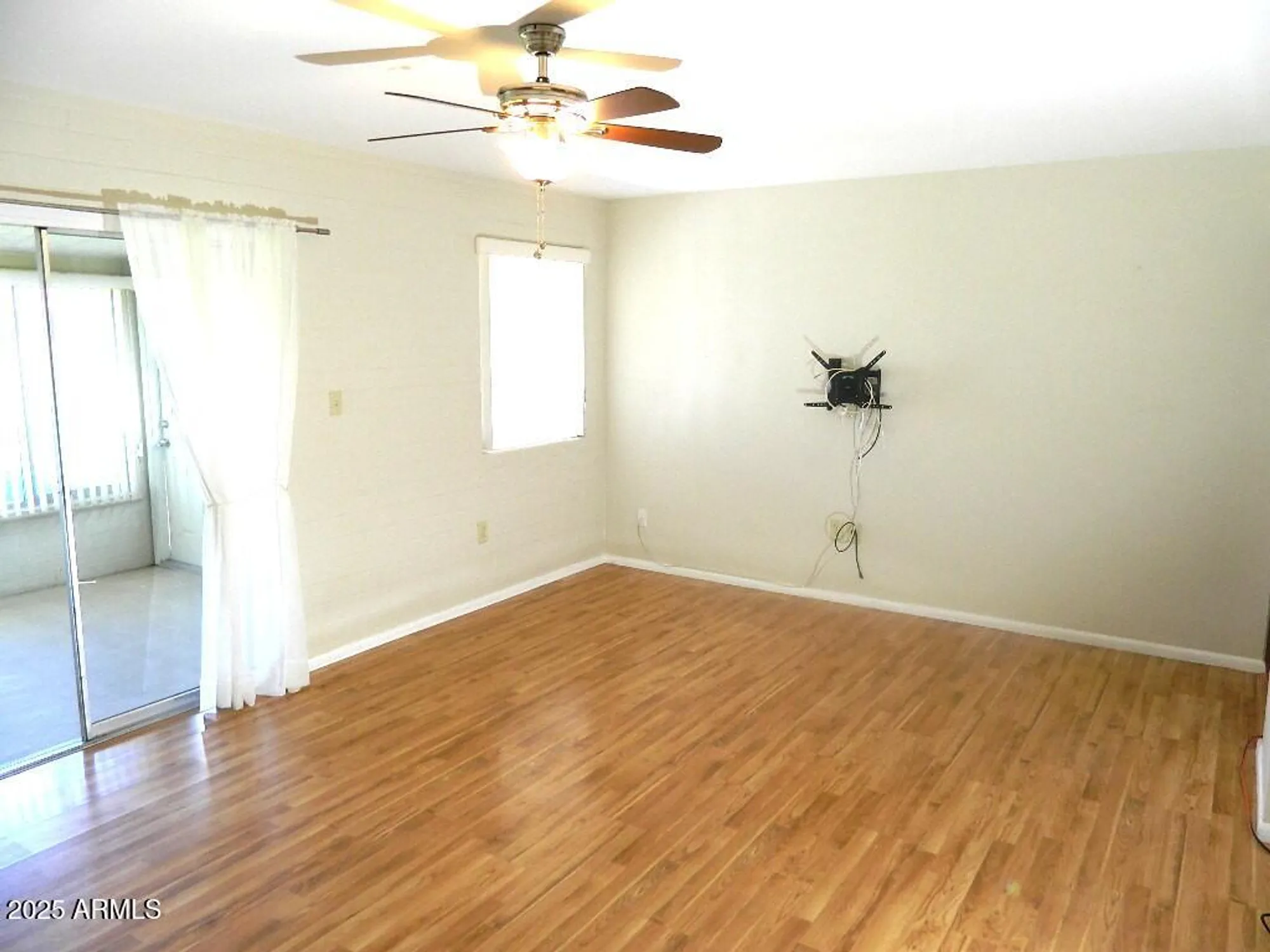 Property Slideshow image 13 of 22 | 10916 w peoria ave, Sun City, AZ, 85351