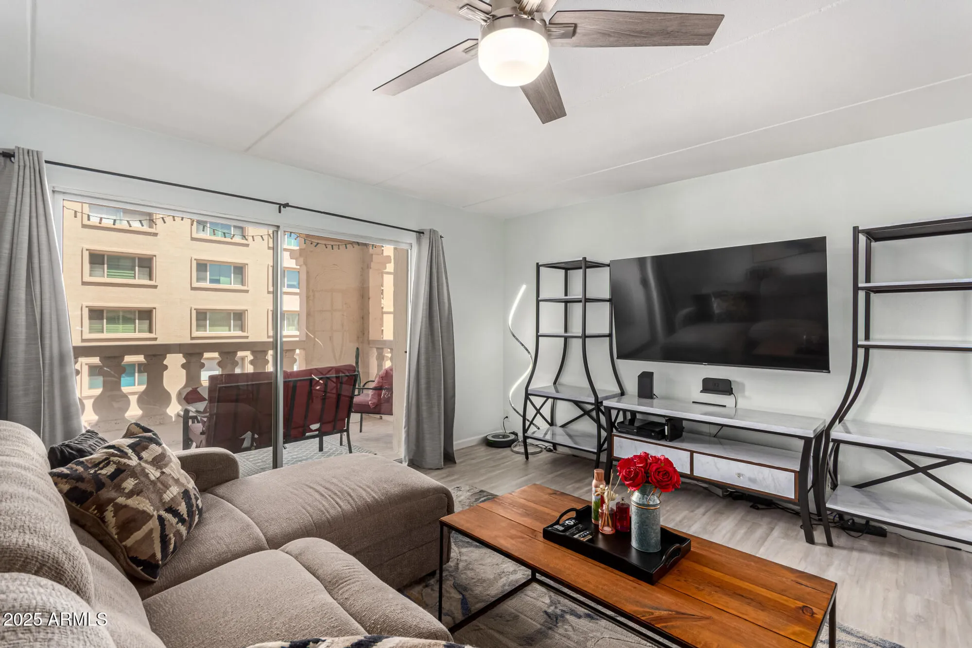 Property Slideshow image 3 of 32 | 7920 e camelback rd unit 409, Scottsdale, AZ, 85251