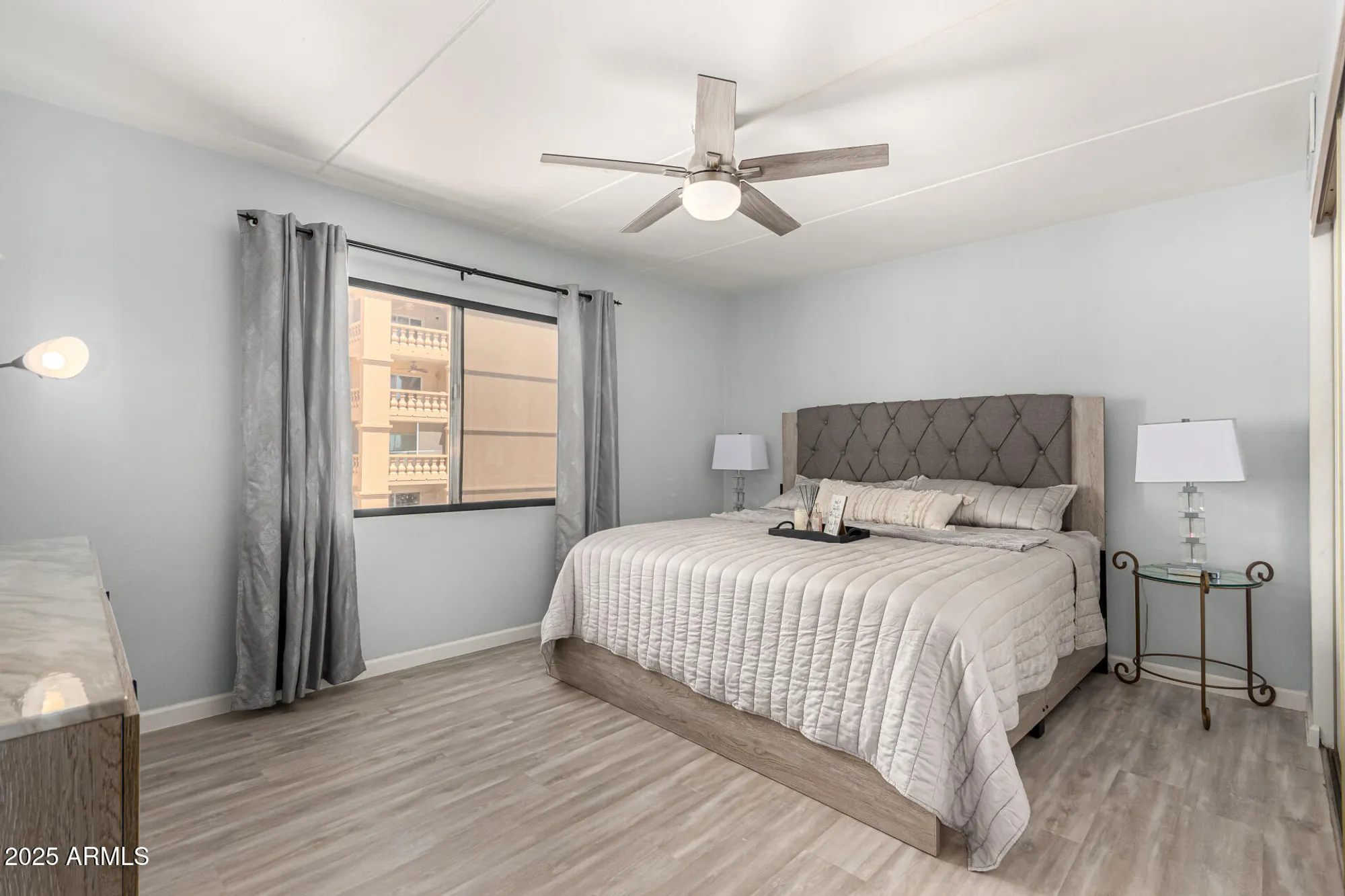 Property Slideshow image 11 of 32 | 7920 e camelback rd unit 409, Scottsdale, AZ, 85251