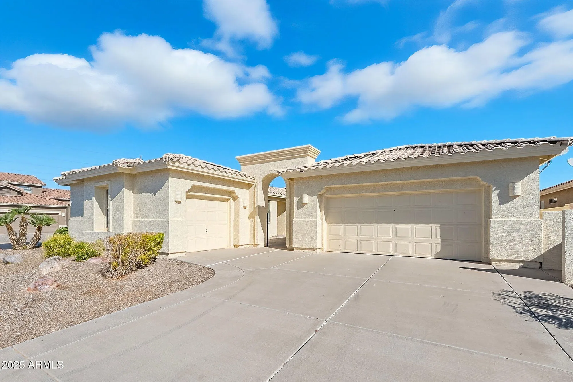 Property Slideshow image 4 of 67 | 8820 e sunridge dr, Sun Lakes, AZ, 85248