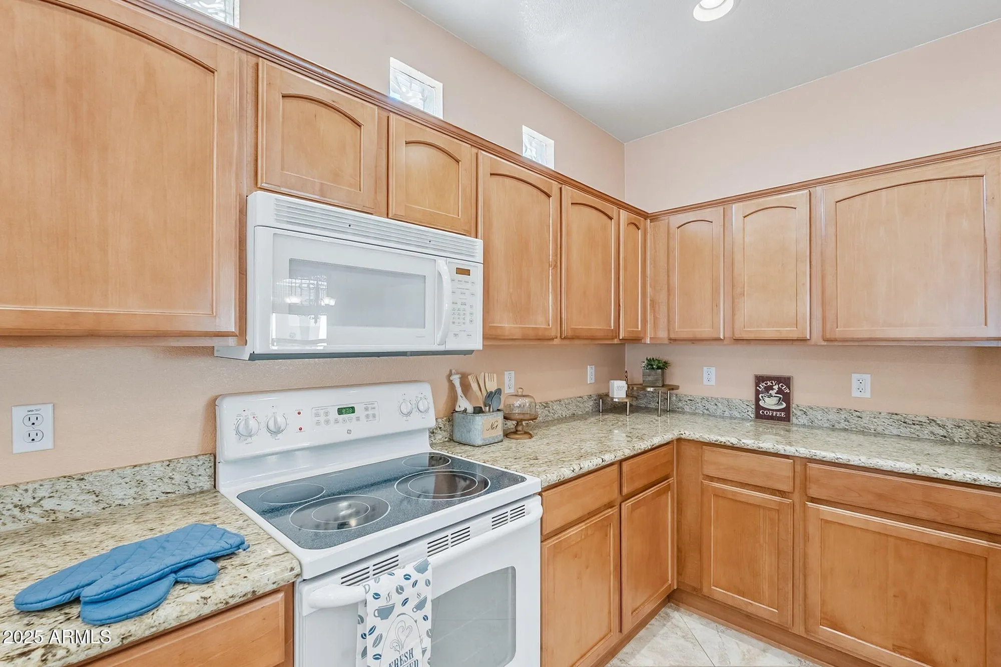 Property Slideshow image 19 of 67 | 8820 e sunridge dr, Sun Lakes, AZ, 85248