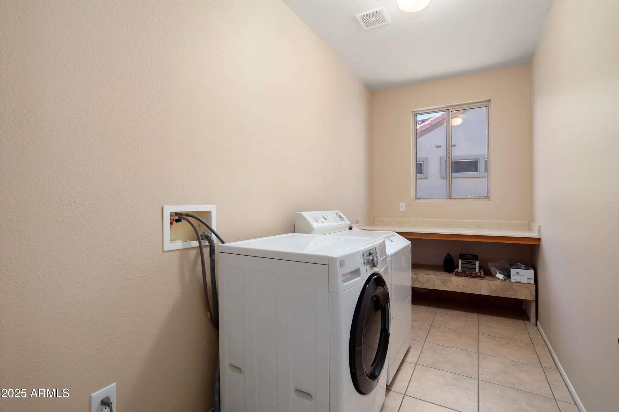 Property Slideshow image 24 of 34 | 15560 w clear canyon dr, Surprise, AZ, 85374