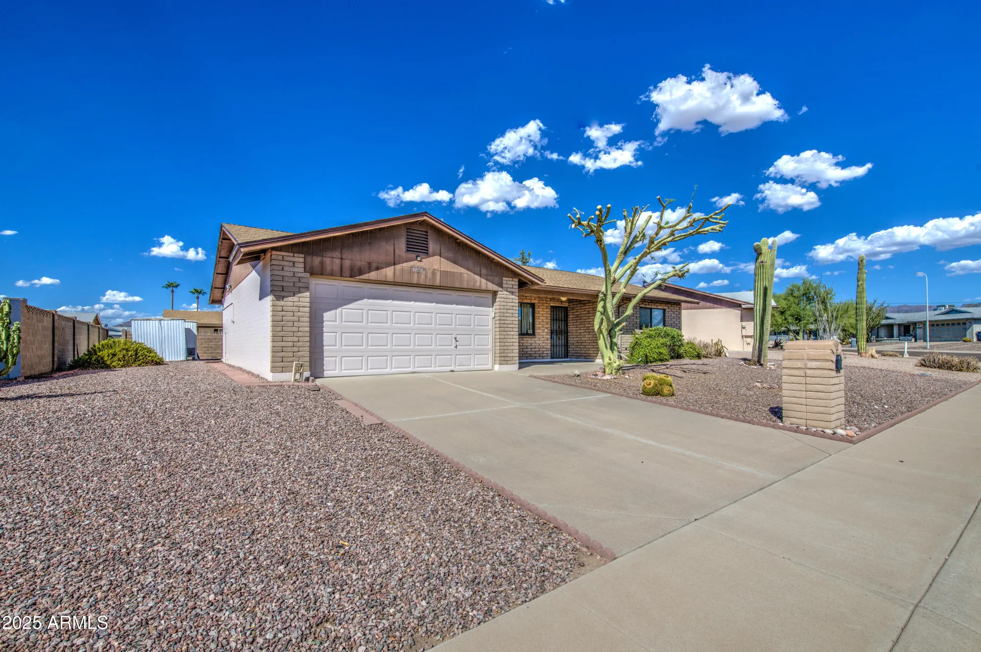 Property Slideshow image 1 of 39 | 1722 w 15th ln, Apache Junction, AZ, 85120